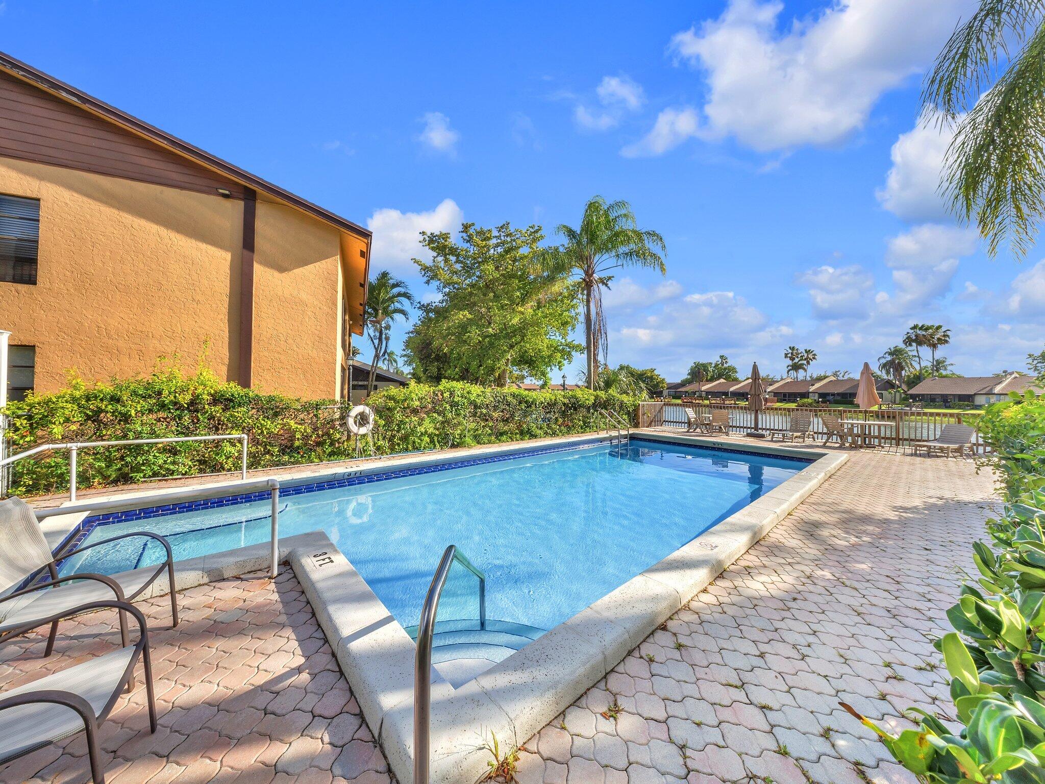 WOODLAKE ISLES NORTH CONDO - Residential