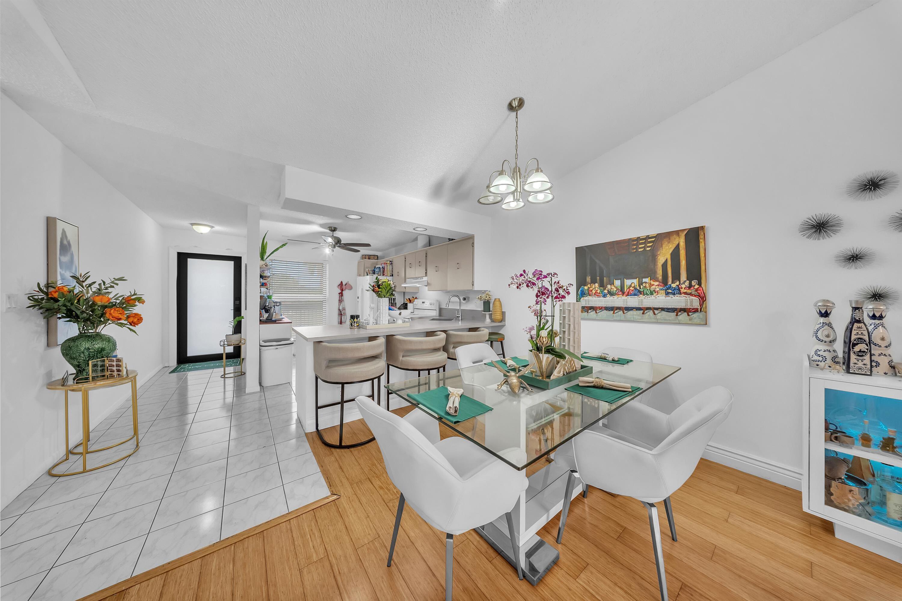WOODLAKE ISLES NORTH CONDO - Residential