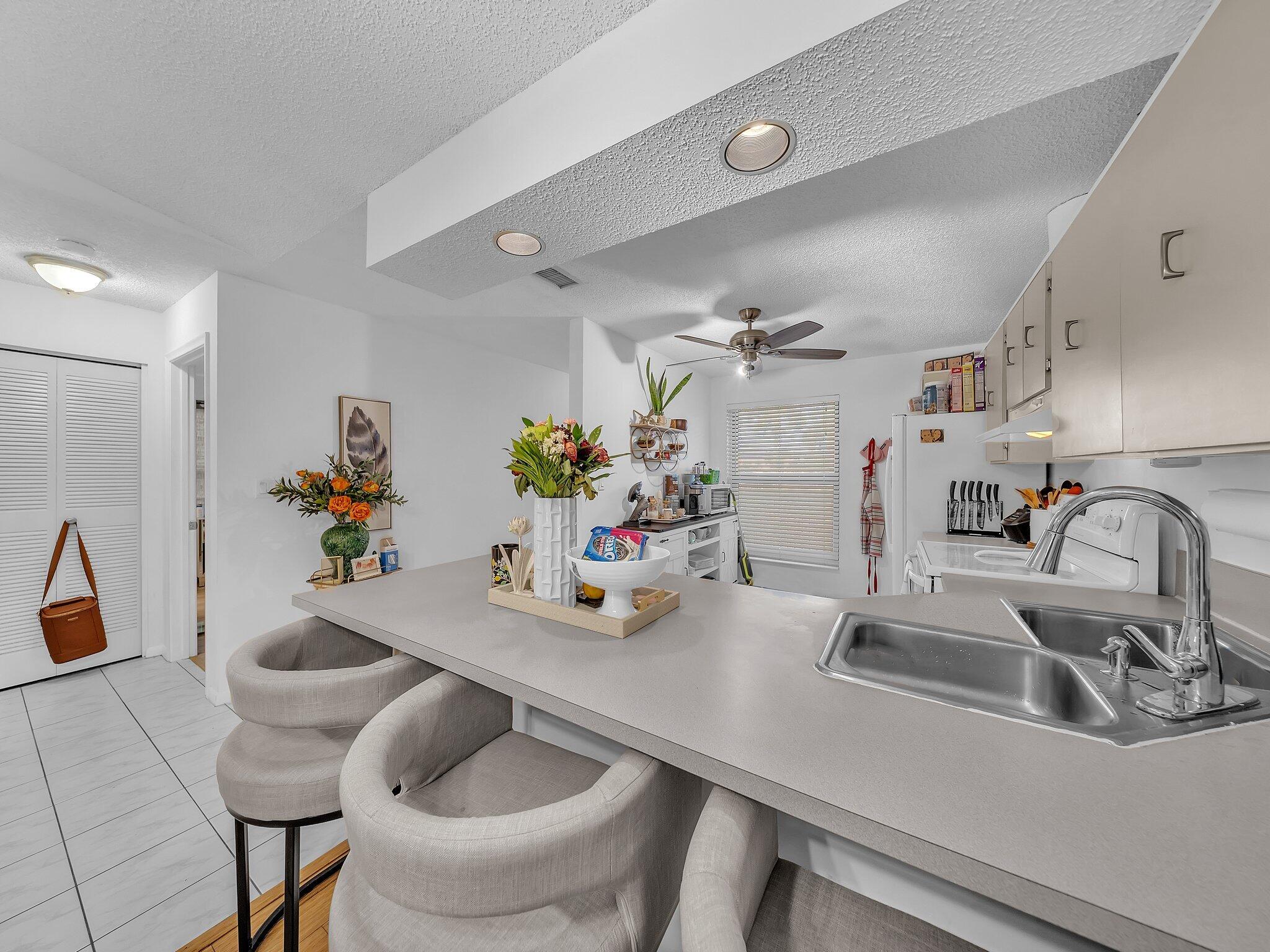 WOODLAKE ISLES NORTH CONDO - Residential