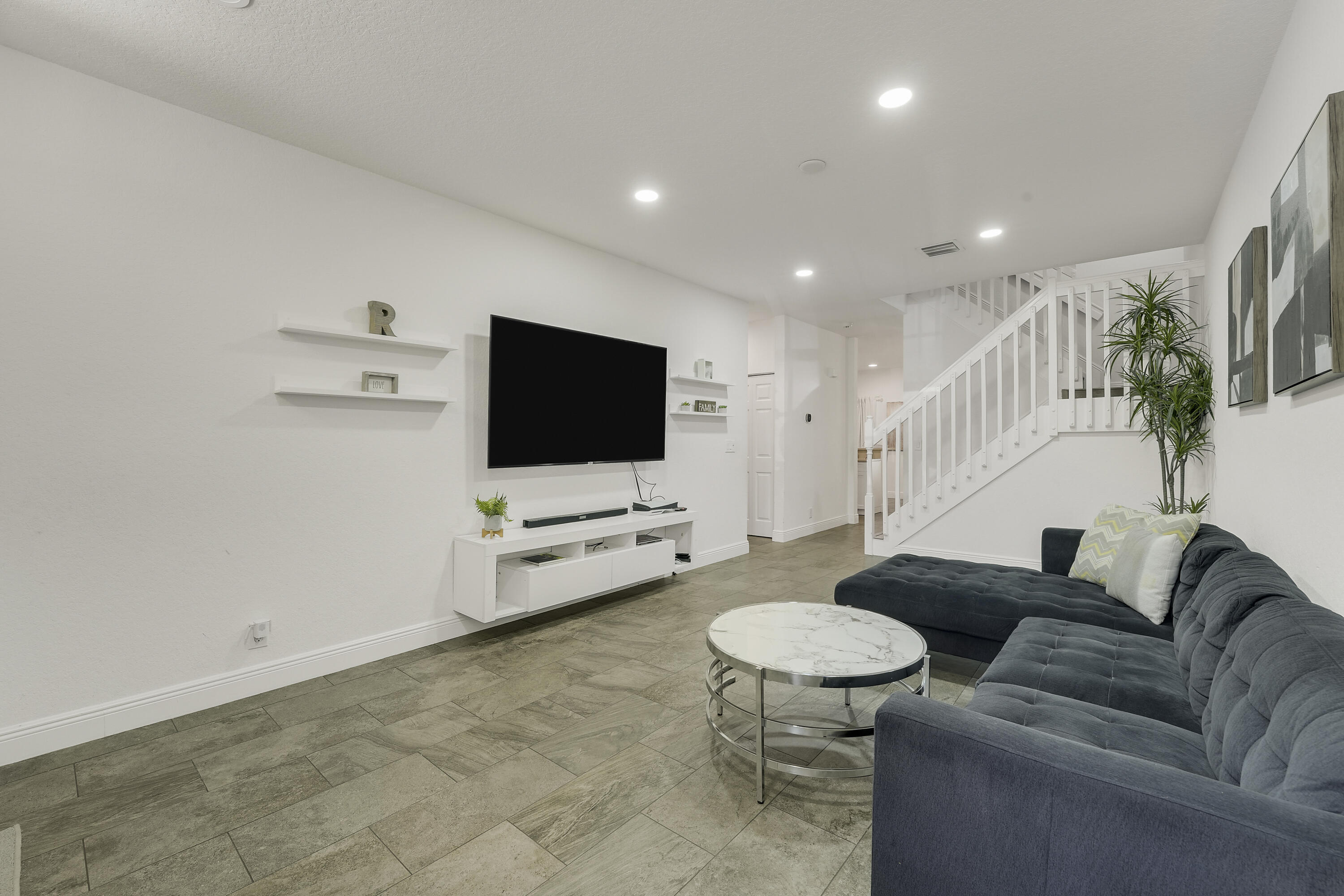 CEDAR RIDGE ESTATES - Residential