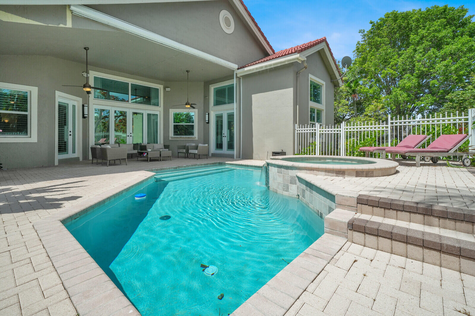 Heron Bay Three 159-41 B - Residential