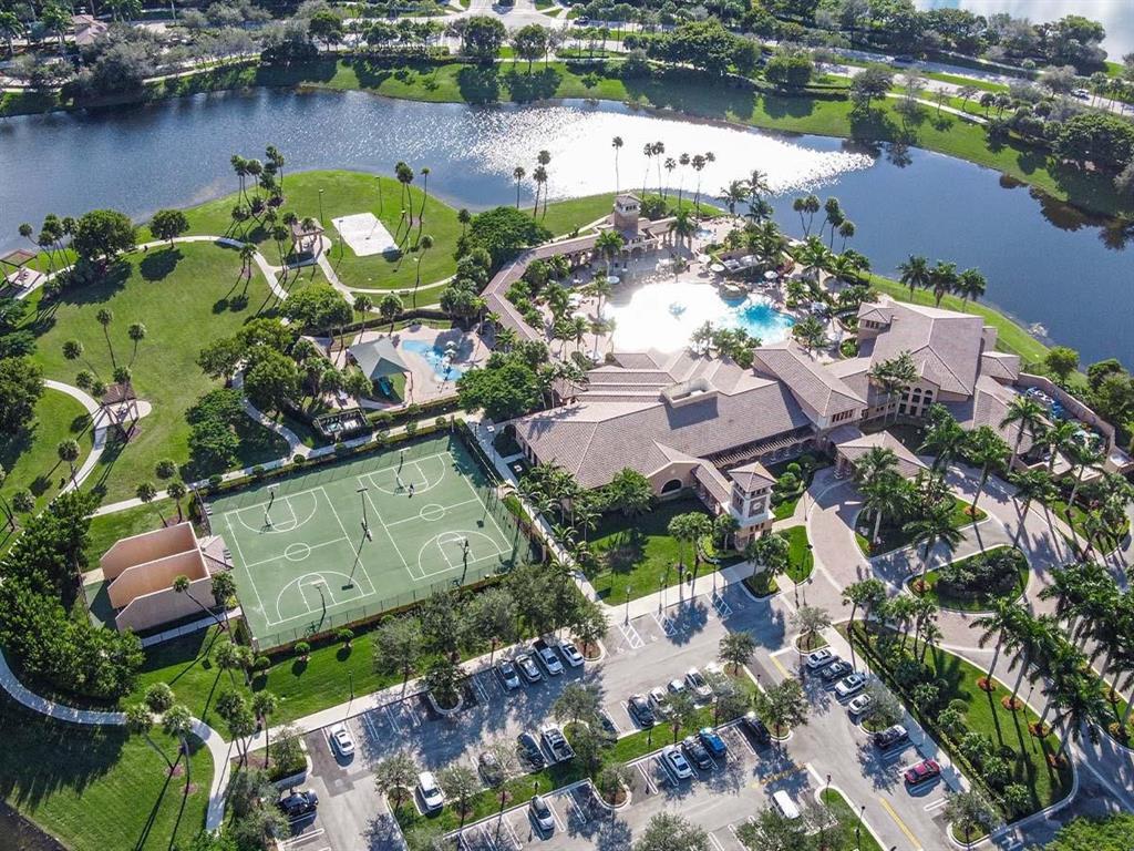 Heron Bay Three 159-41 B - Residential