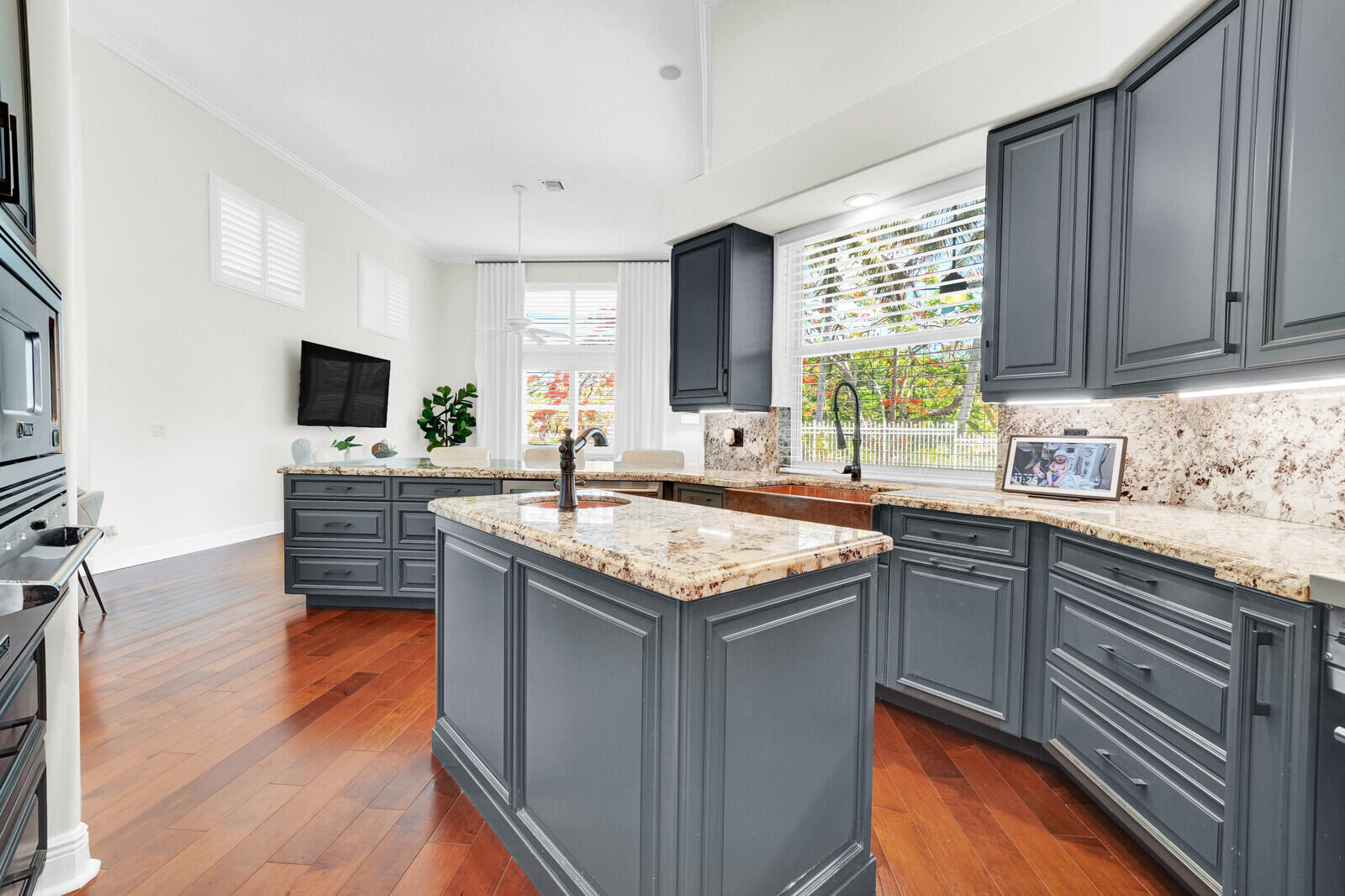 Heron Bay Three 159-41 B - Residential