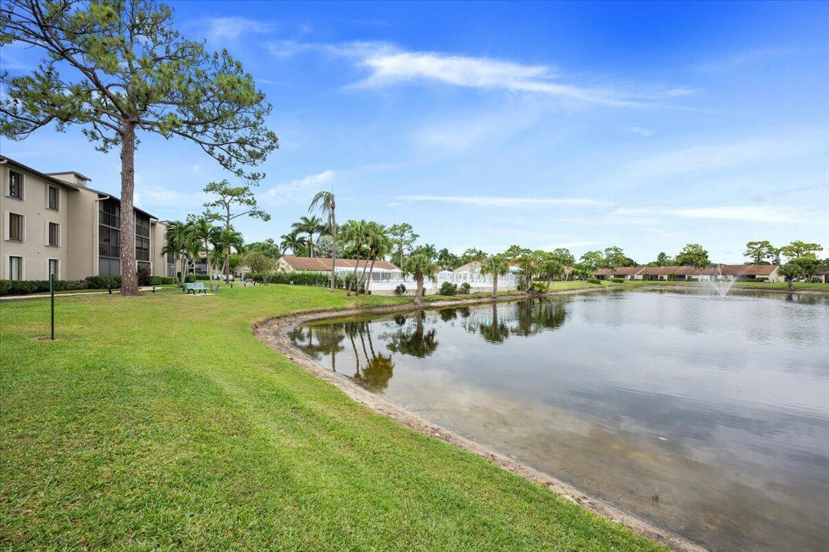 PINE RIDGE NORTH VILLAGE III CONDO - Residential