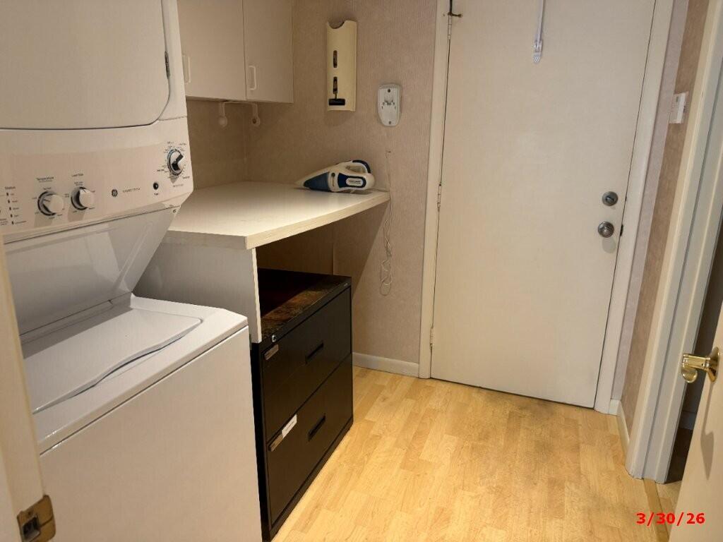 WINDSOR AT HUNTERS CONDO - Residential