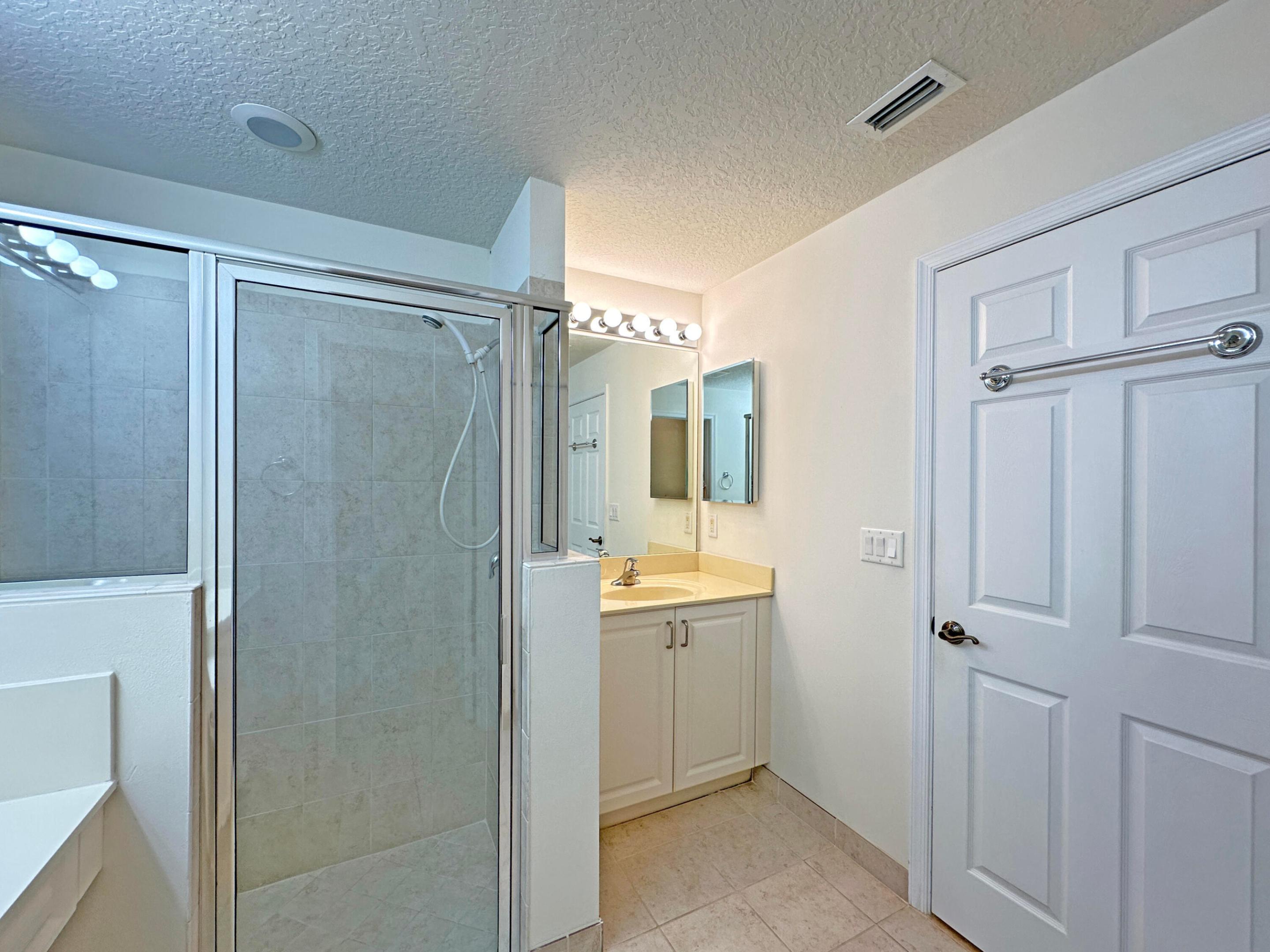TRADITION PLAT NO 28 - Residential Lease