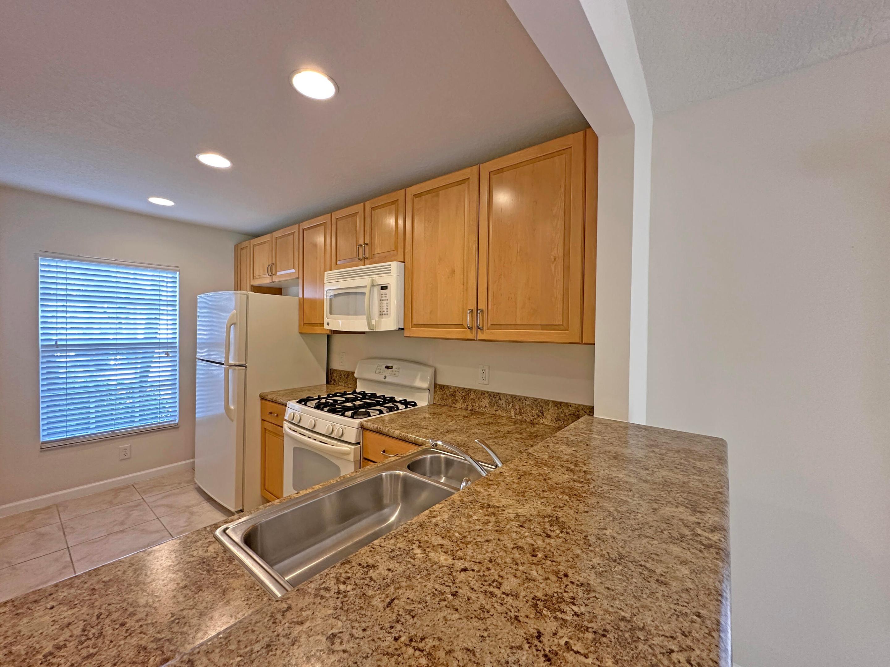 TRADITION PLAT NO 28 - Residential Lease