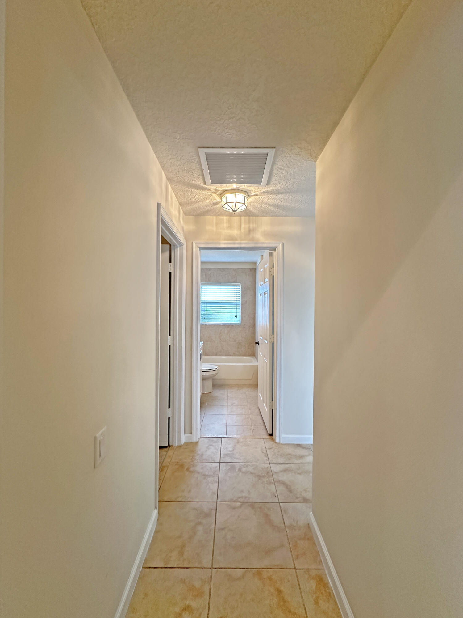 TRADITION PLAT NO 28 - Residential Lease