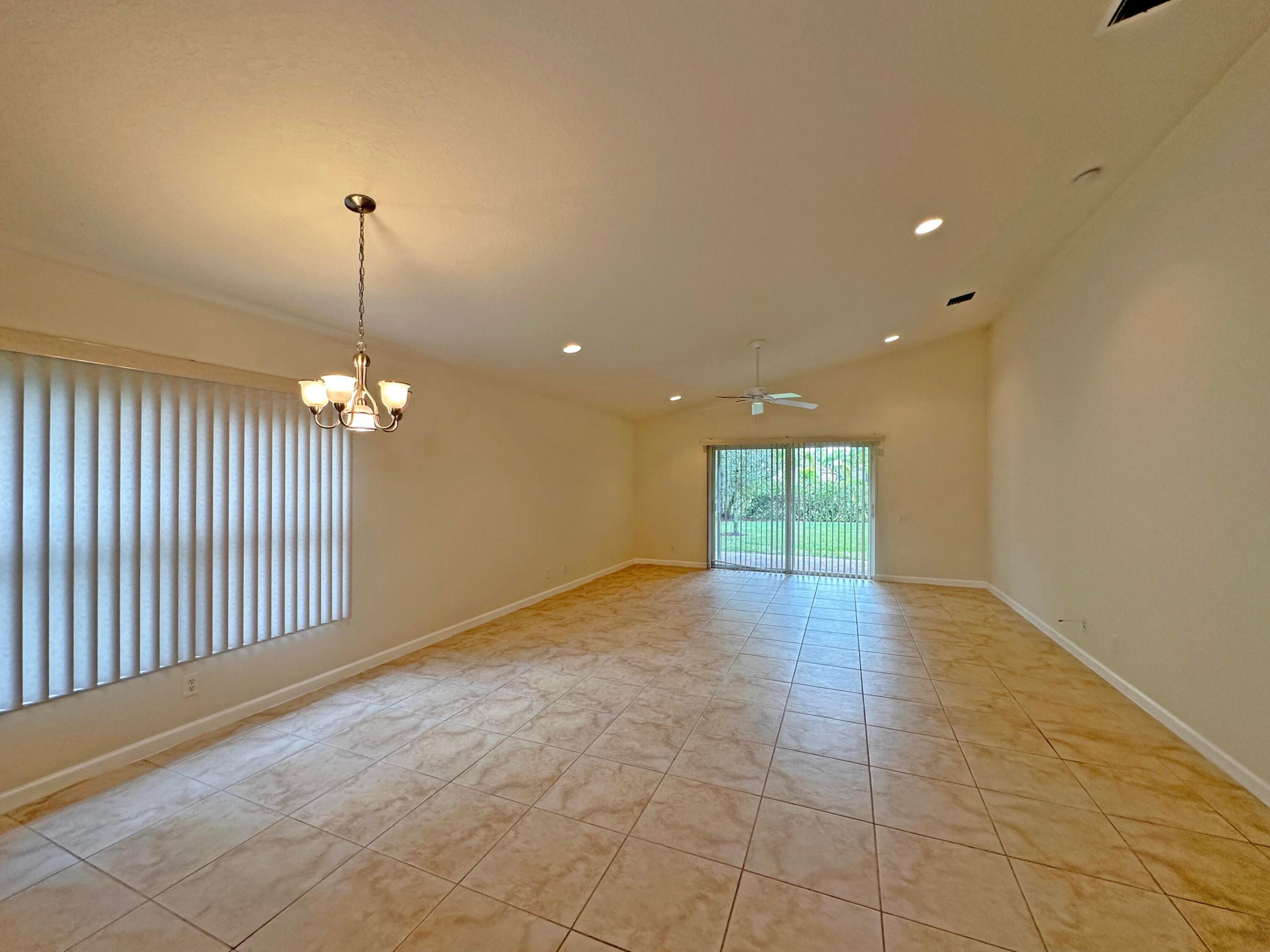 TRADITION PLAT NO 28 - Residential Lease