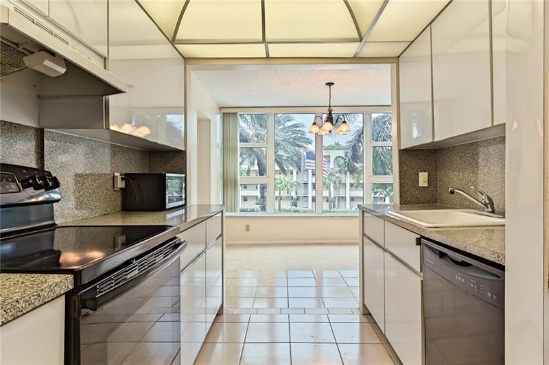 OCEAN COLONY - Residential