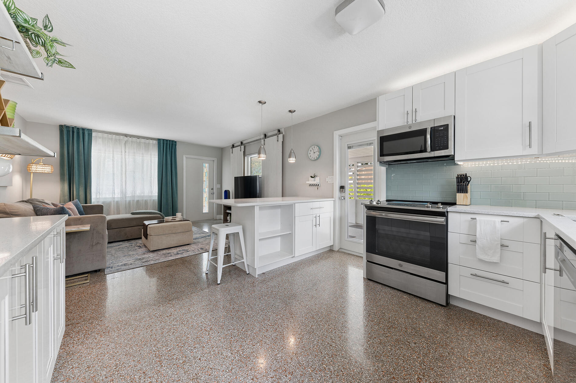 BOWERS PARK - Residential Lease