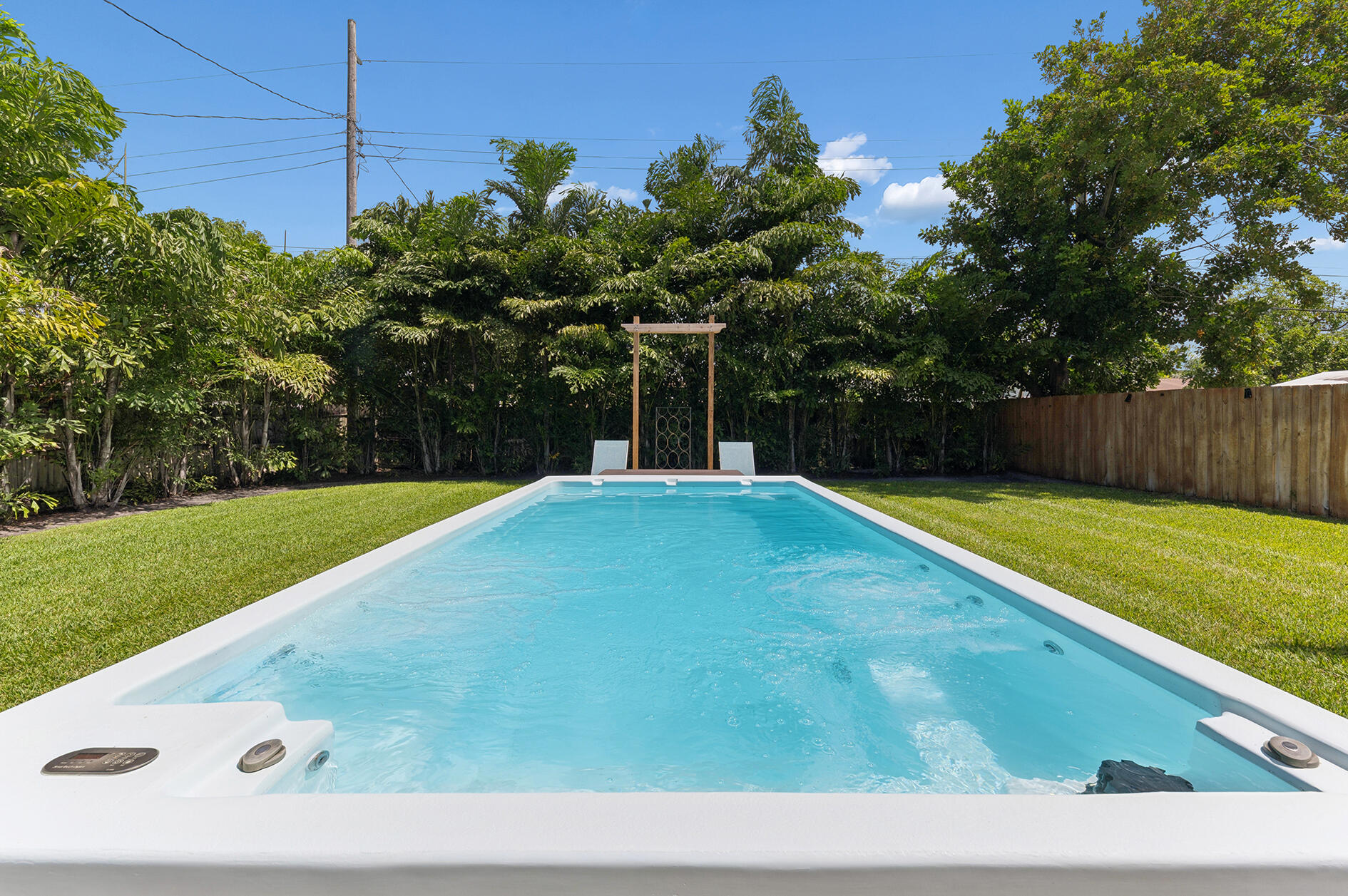 BOWERS PARK - Residential Lease