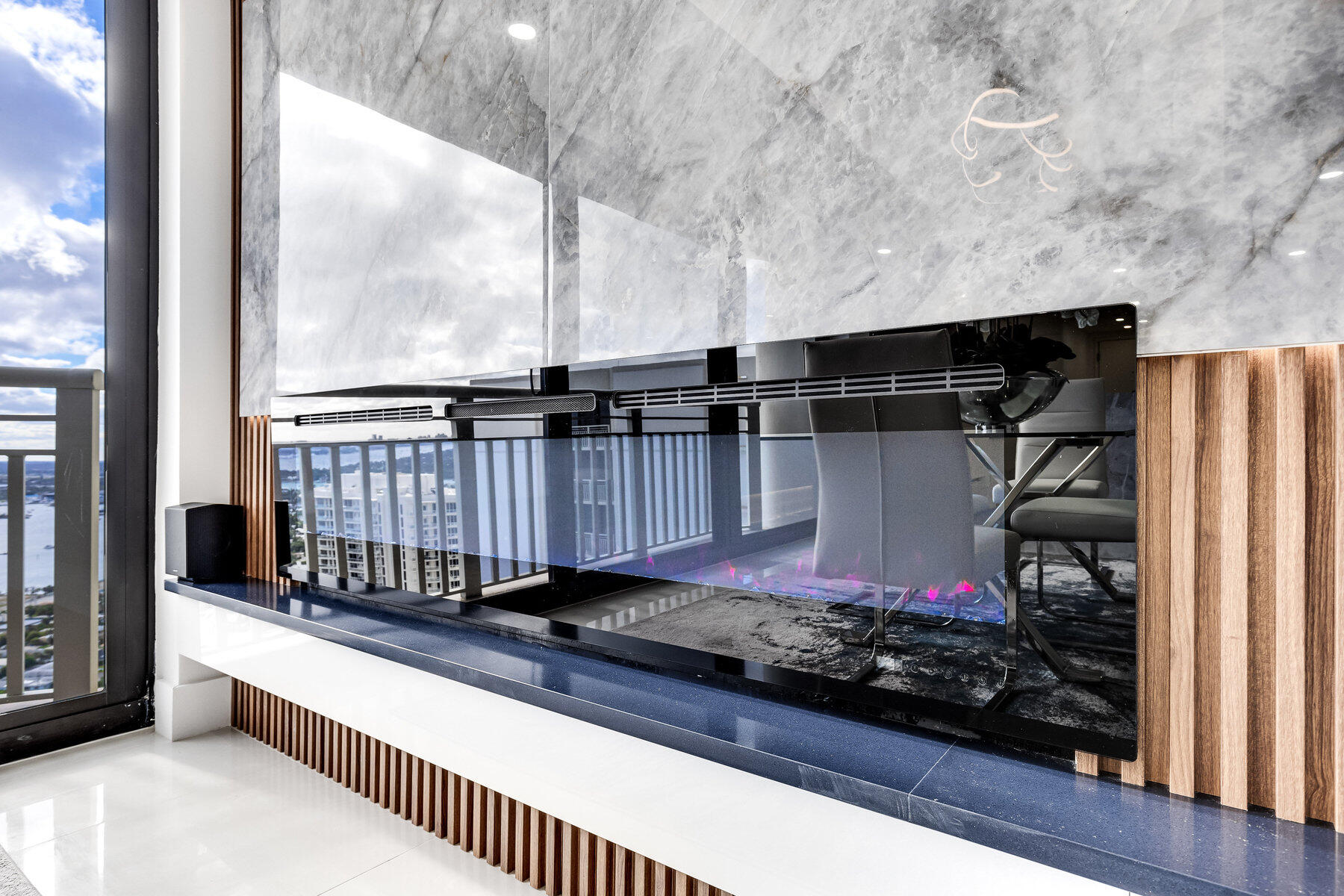 TIARA CONDO - Residential