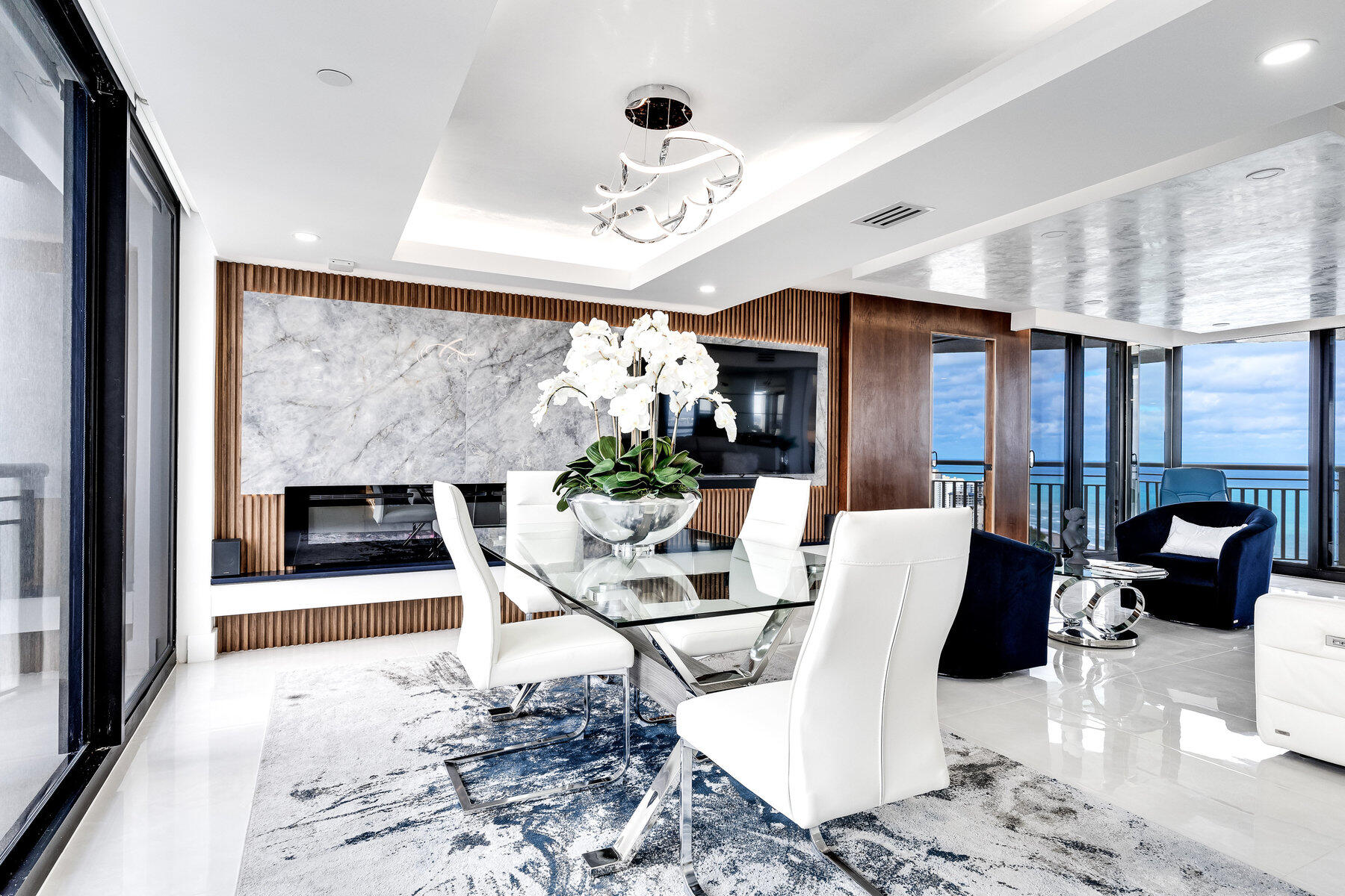 TIARA CONDO - Residential