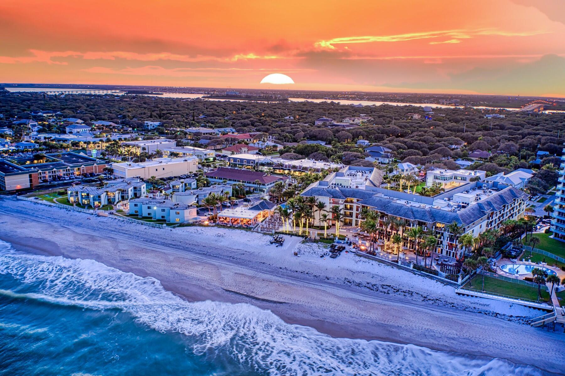 VERO BEACH HOTEL AND CLUB A CONDO - Residential