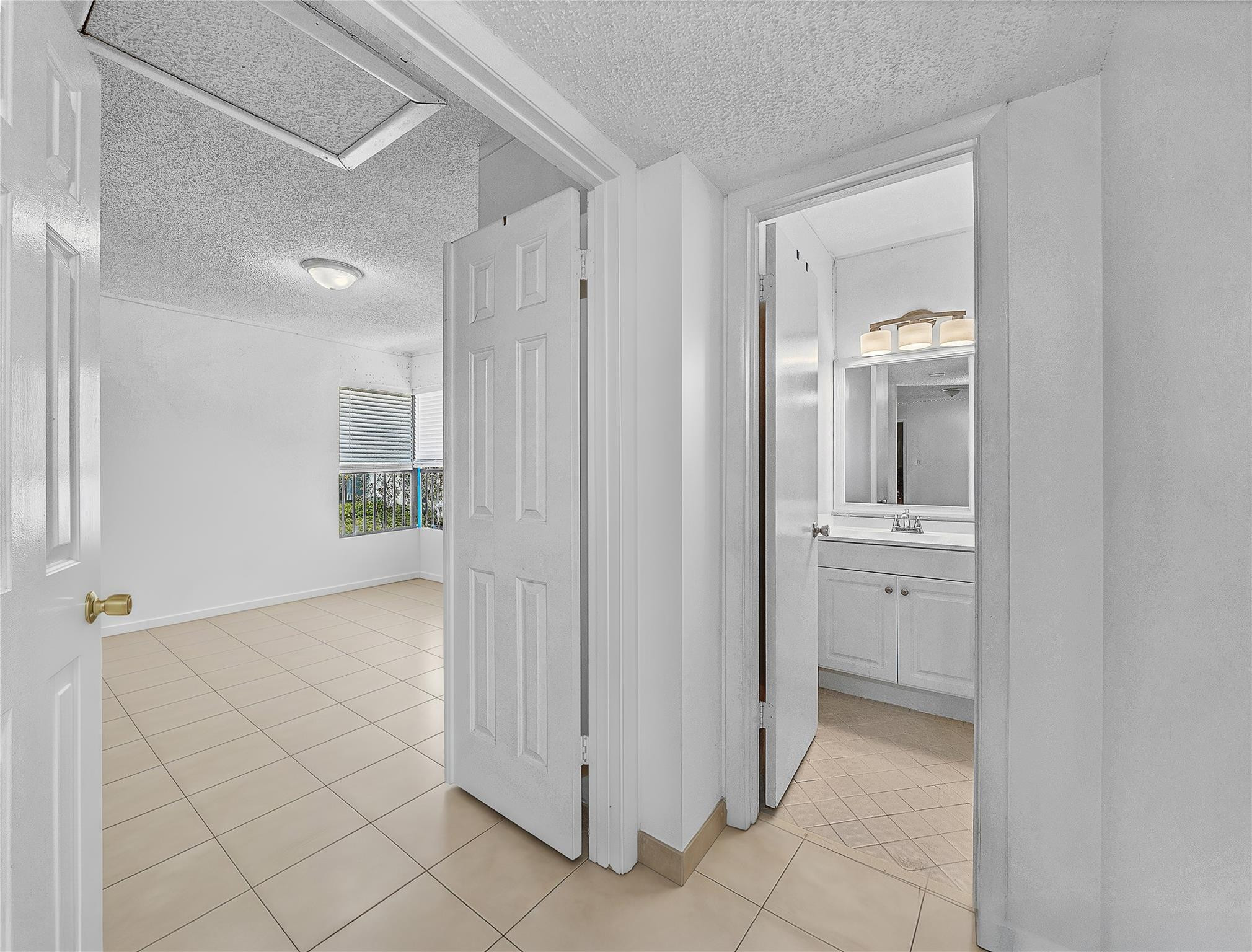 KARANDA VILLAGE 1- C COND - Residential