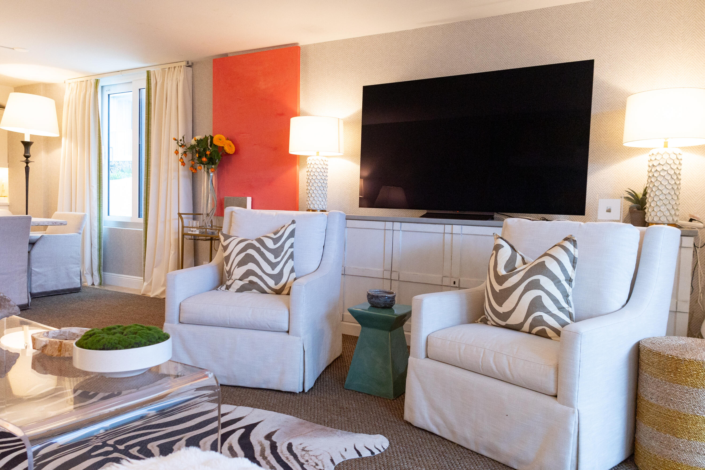MAYFAIR HOUSE CONDO - Residential