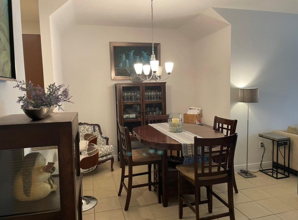 COBBLESTONE II CONDO - Residential