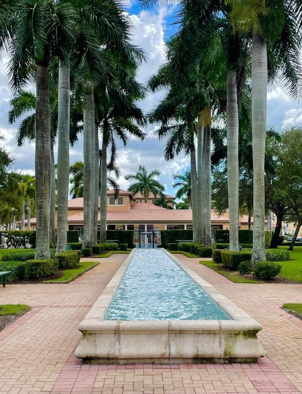 COBBLESTONE II CONDO - Residential