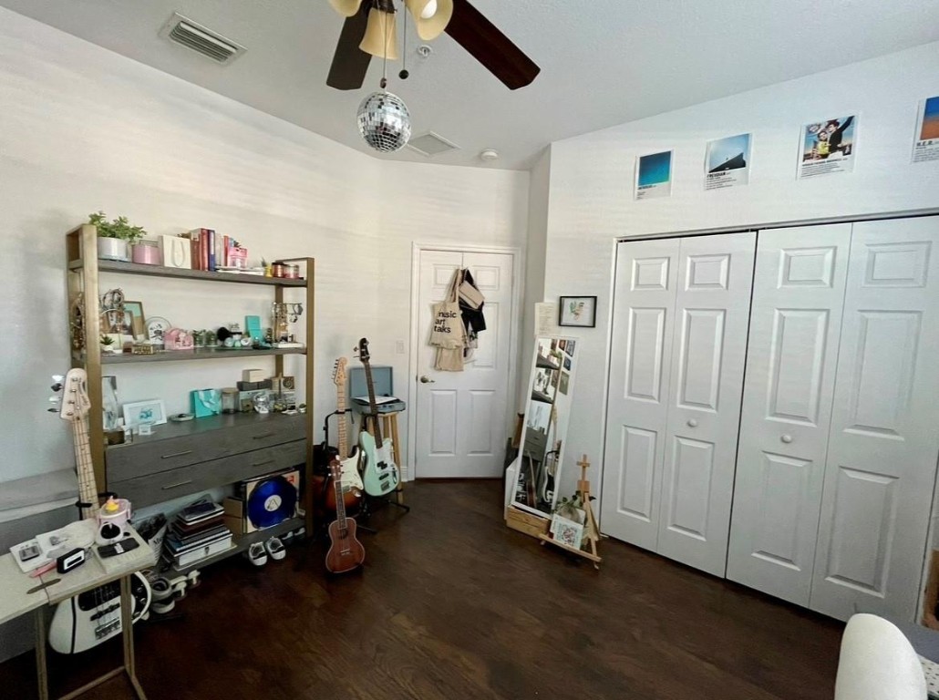 COBBLESTONE II CONDO - Residential