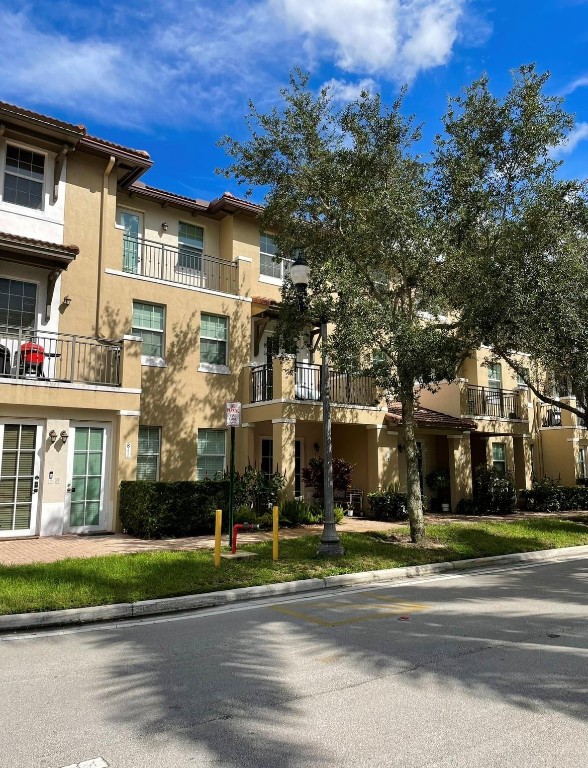 COBBLESTONE II CONDO - Residential