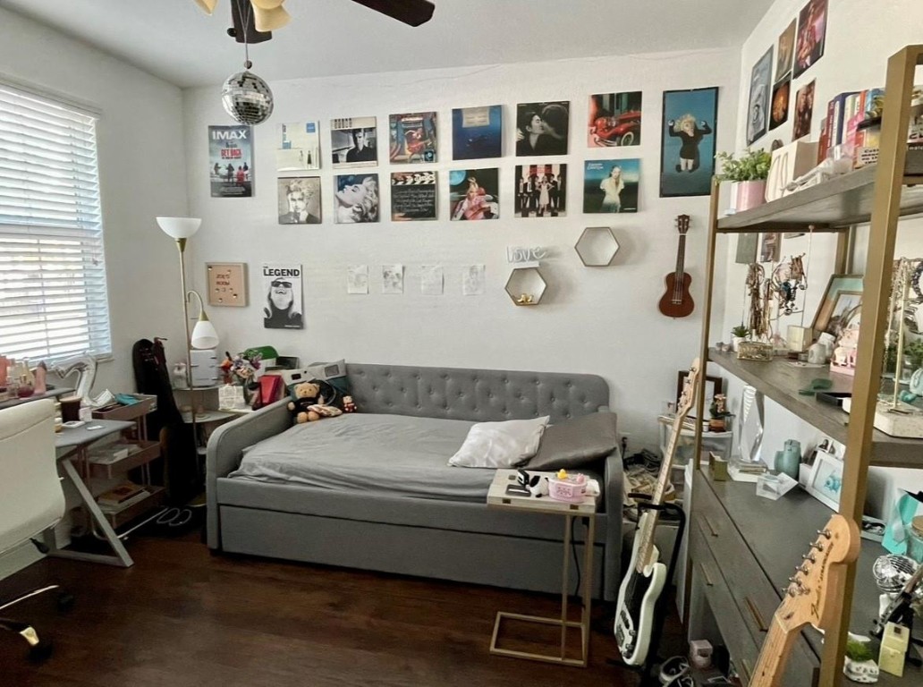 COBBLESTONE II CONDO - Residential