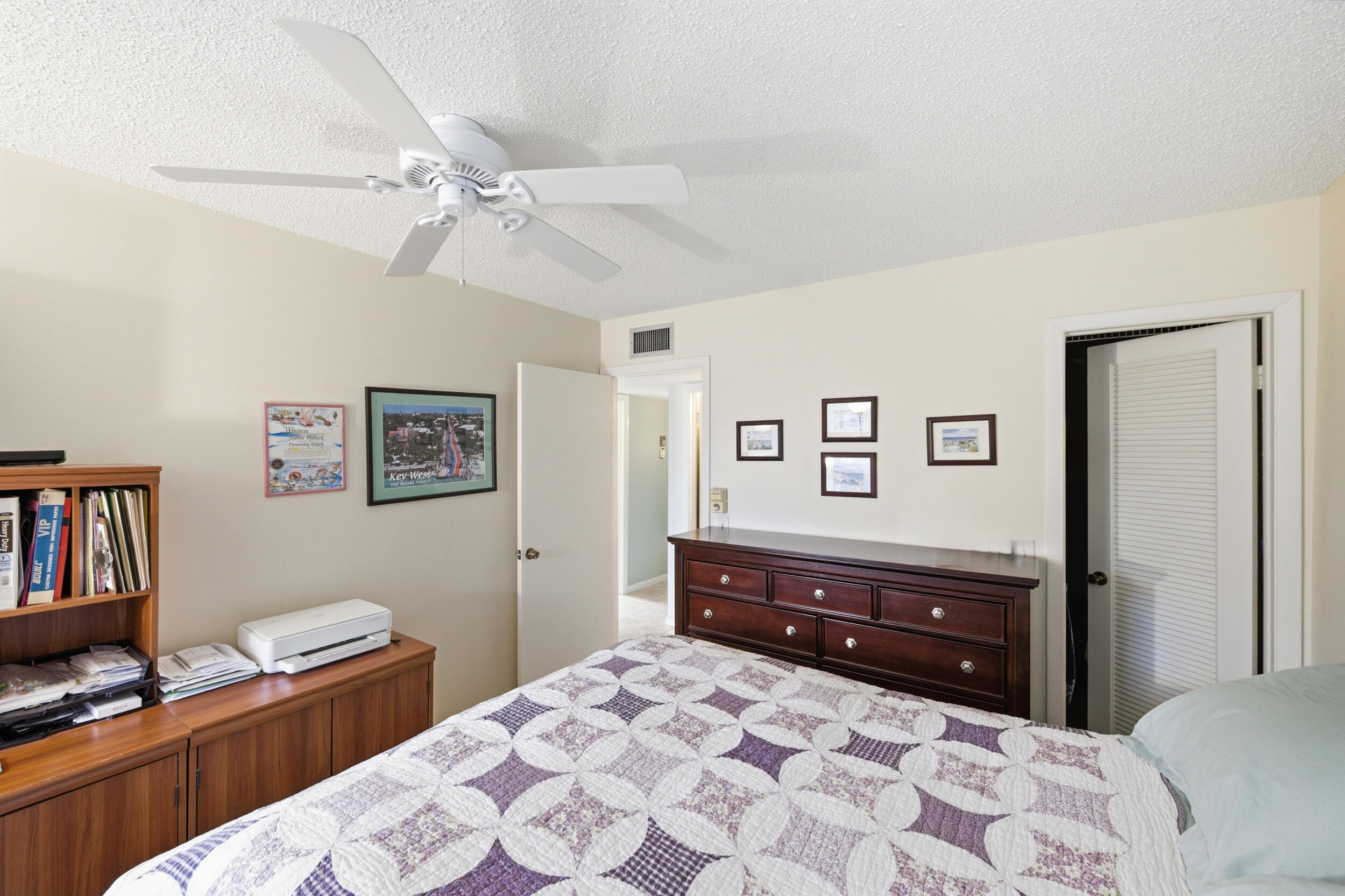 KINGS POINT - Residential