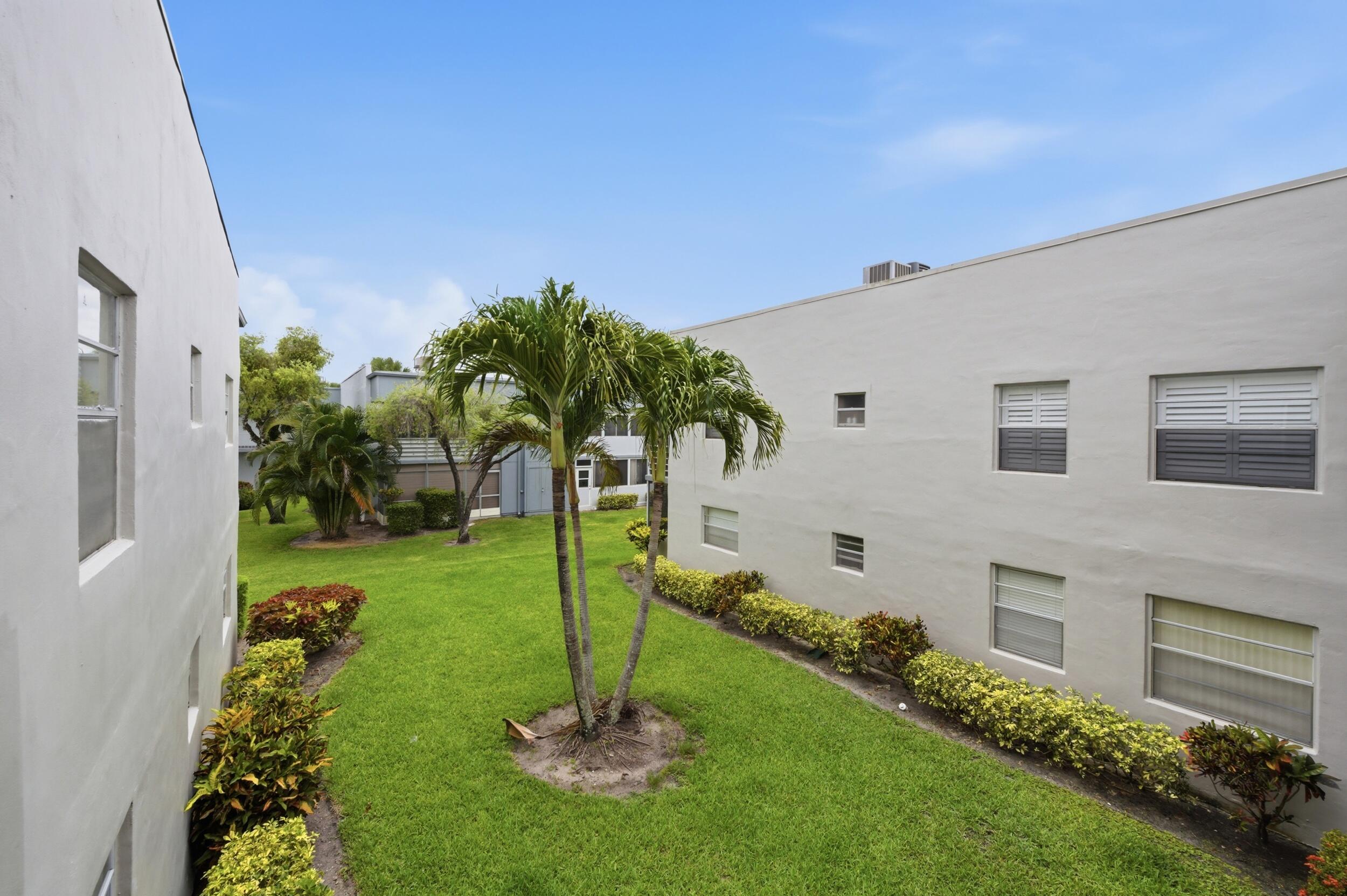 KINGS POINT - Residential