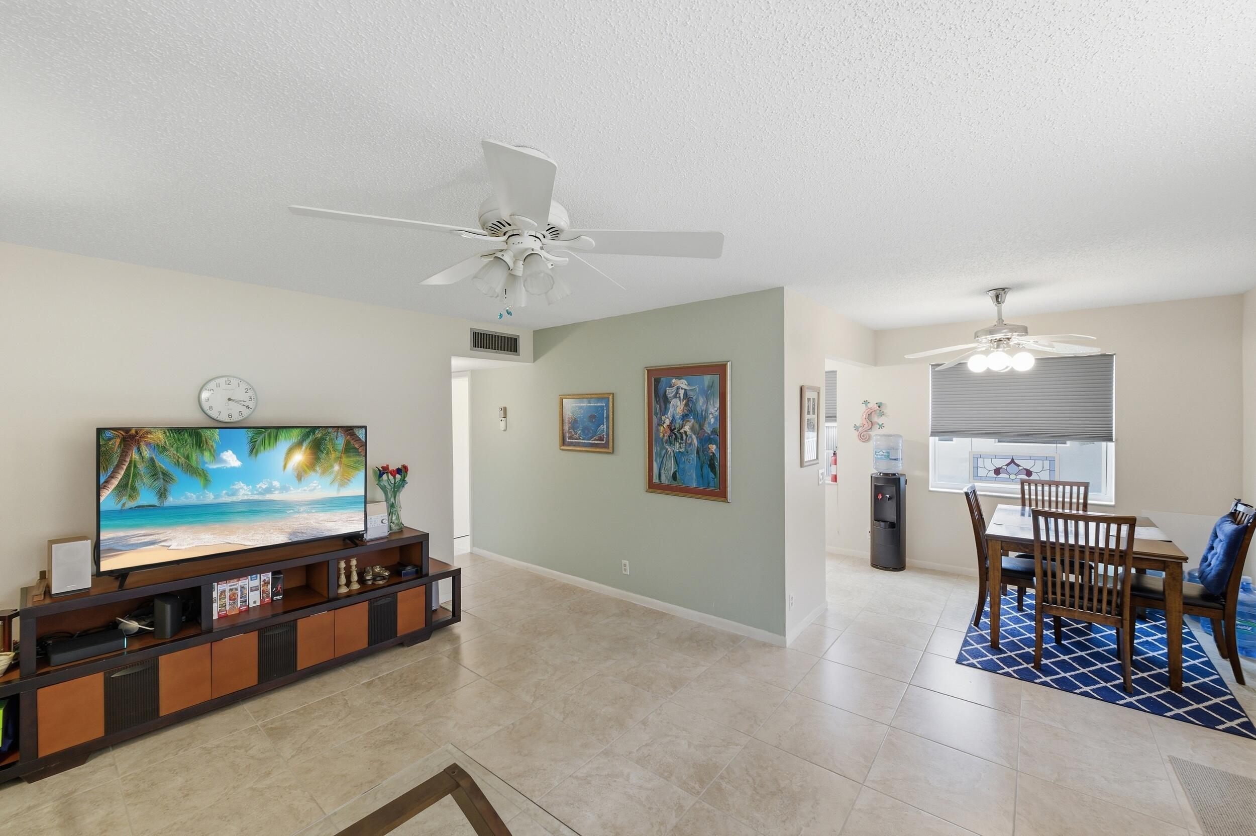 KINGS POINT - Residential
