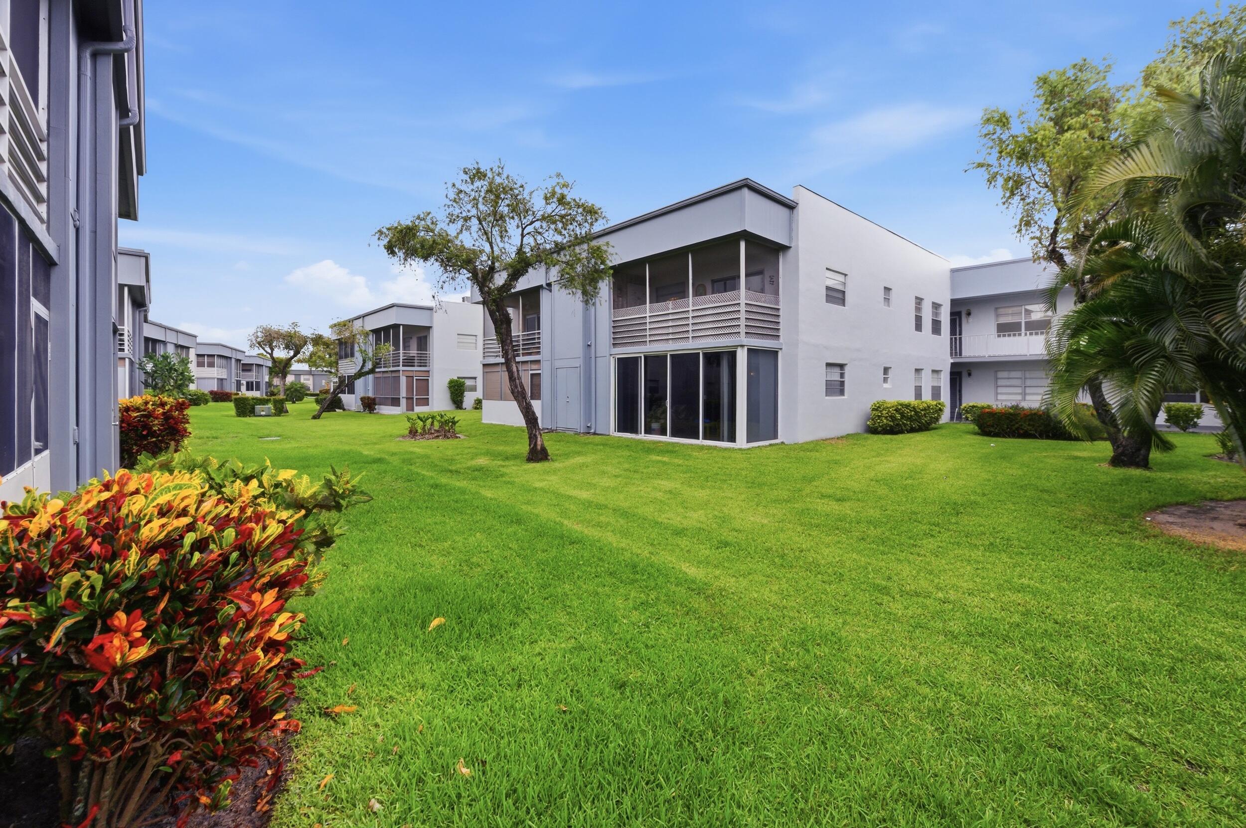 KINGS POINT - Residential
