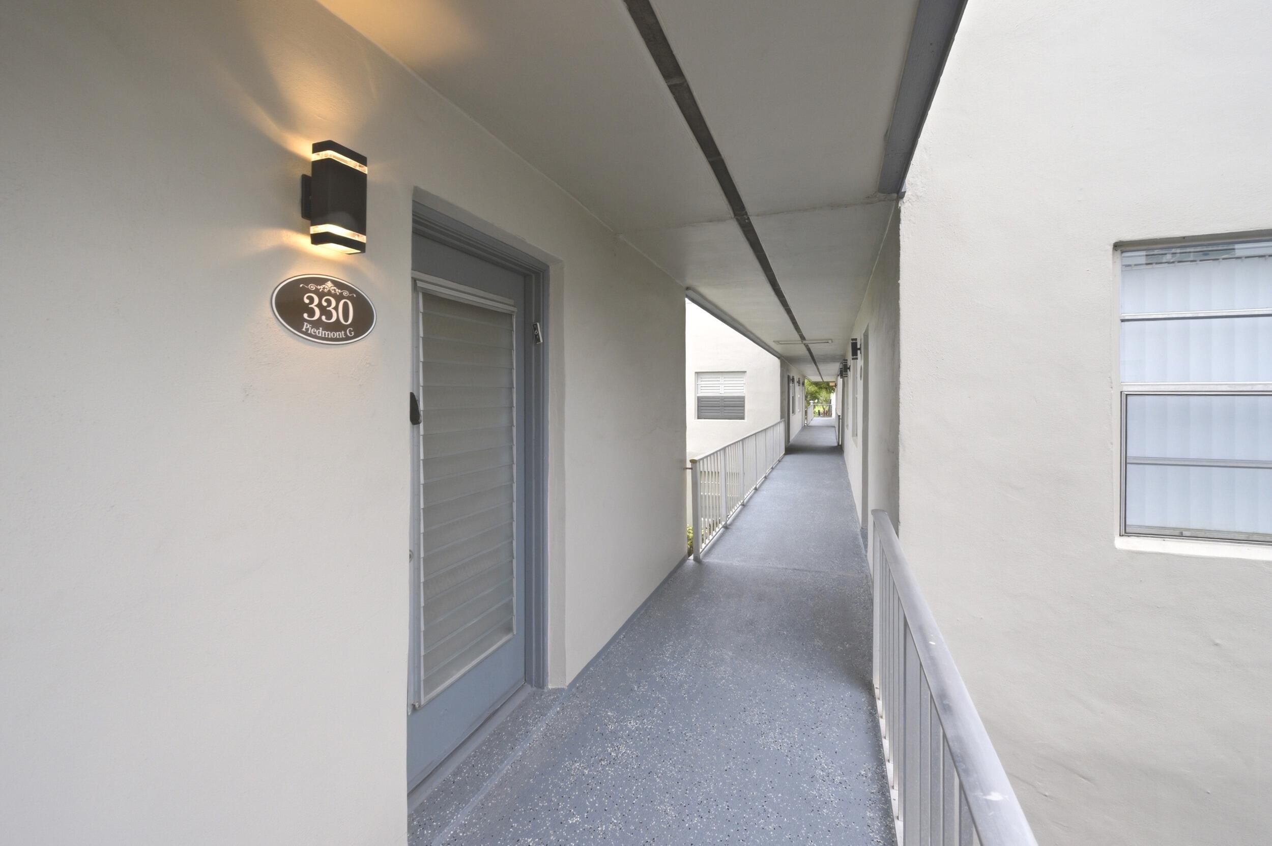 KINGS POINT - Residential