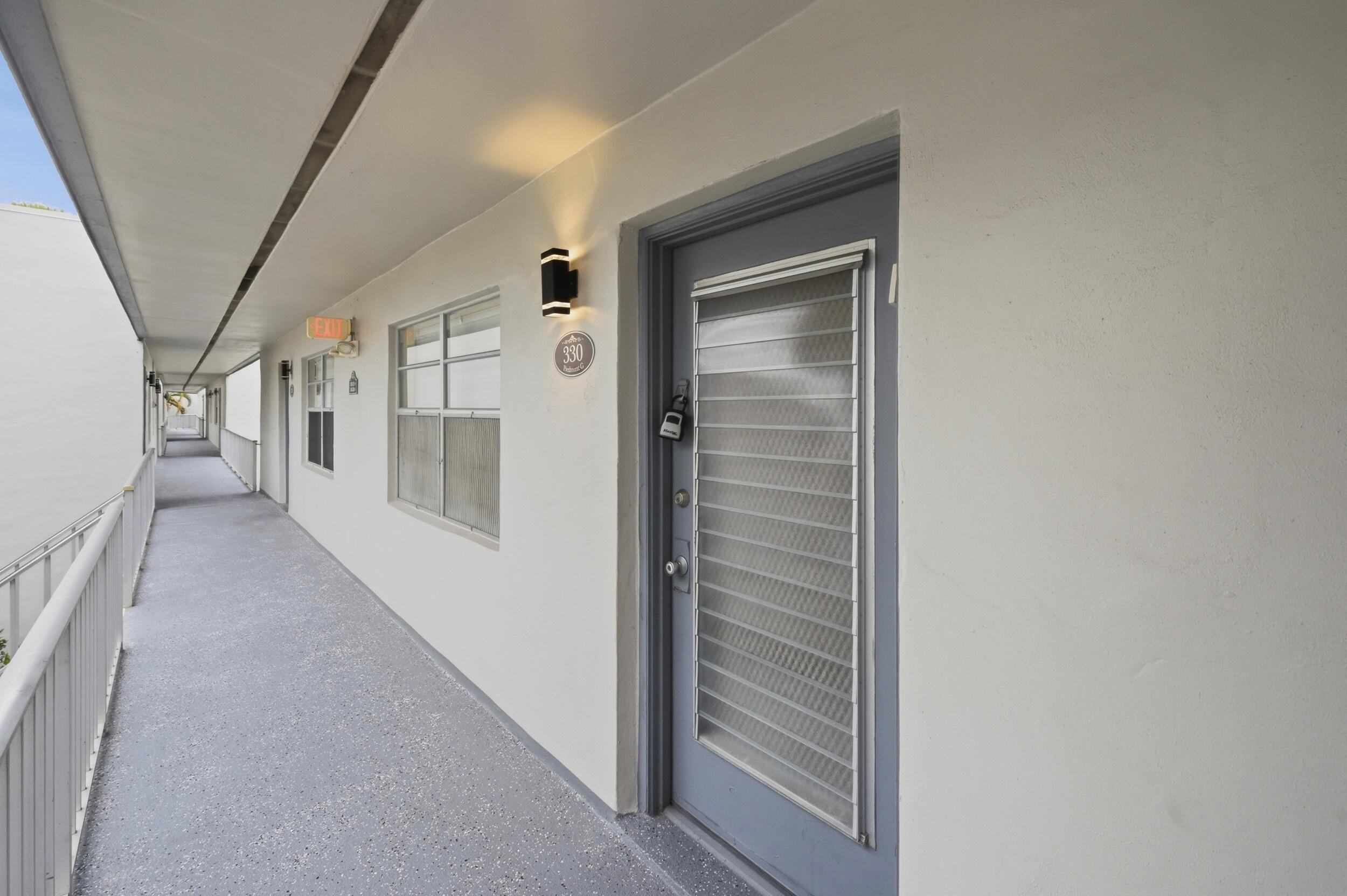 KINGS POINT - Residential