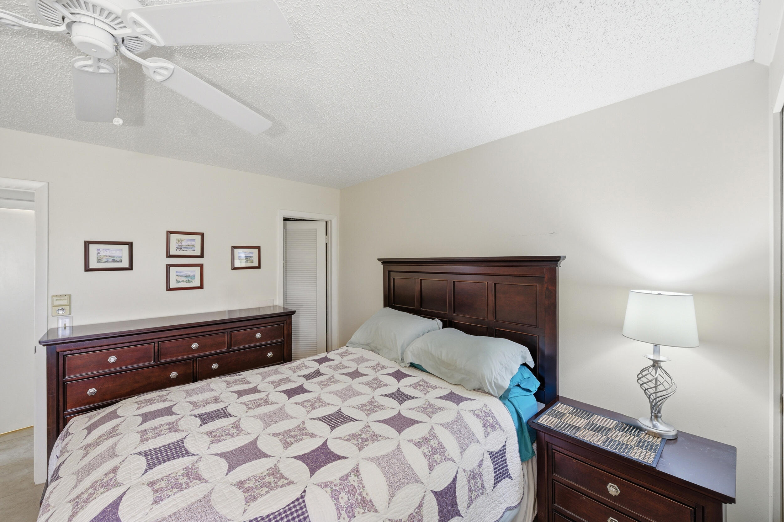 KINGS POINT - Residential