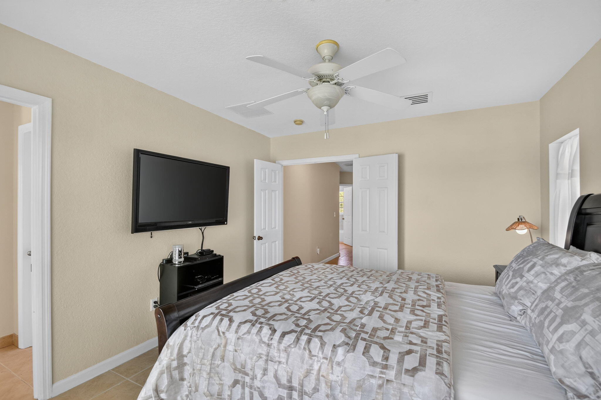 EMERALD LAKE TOWNHOMES - Residential