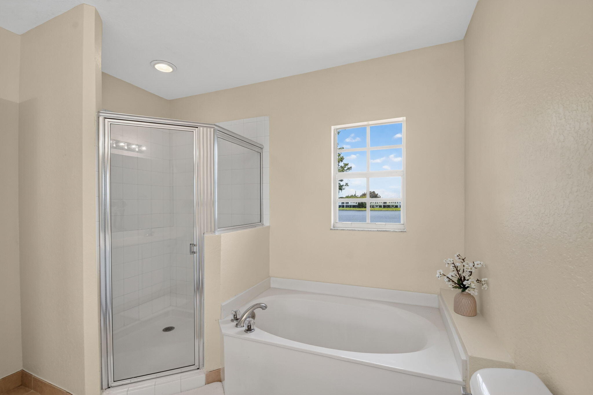 EMERALD LAKE TOWNHOMES - Residential