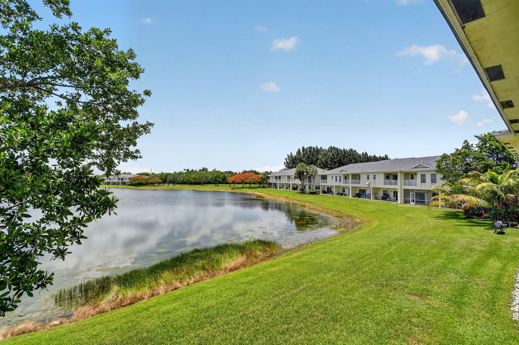 EMERALD LAKE TOWNHOMES - Residential