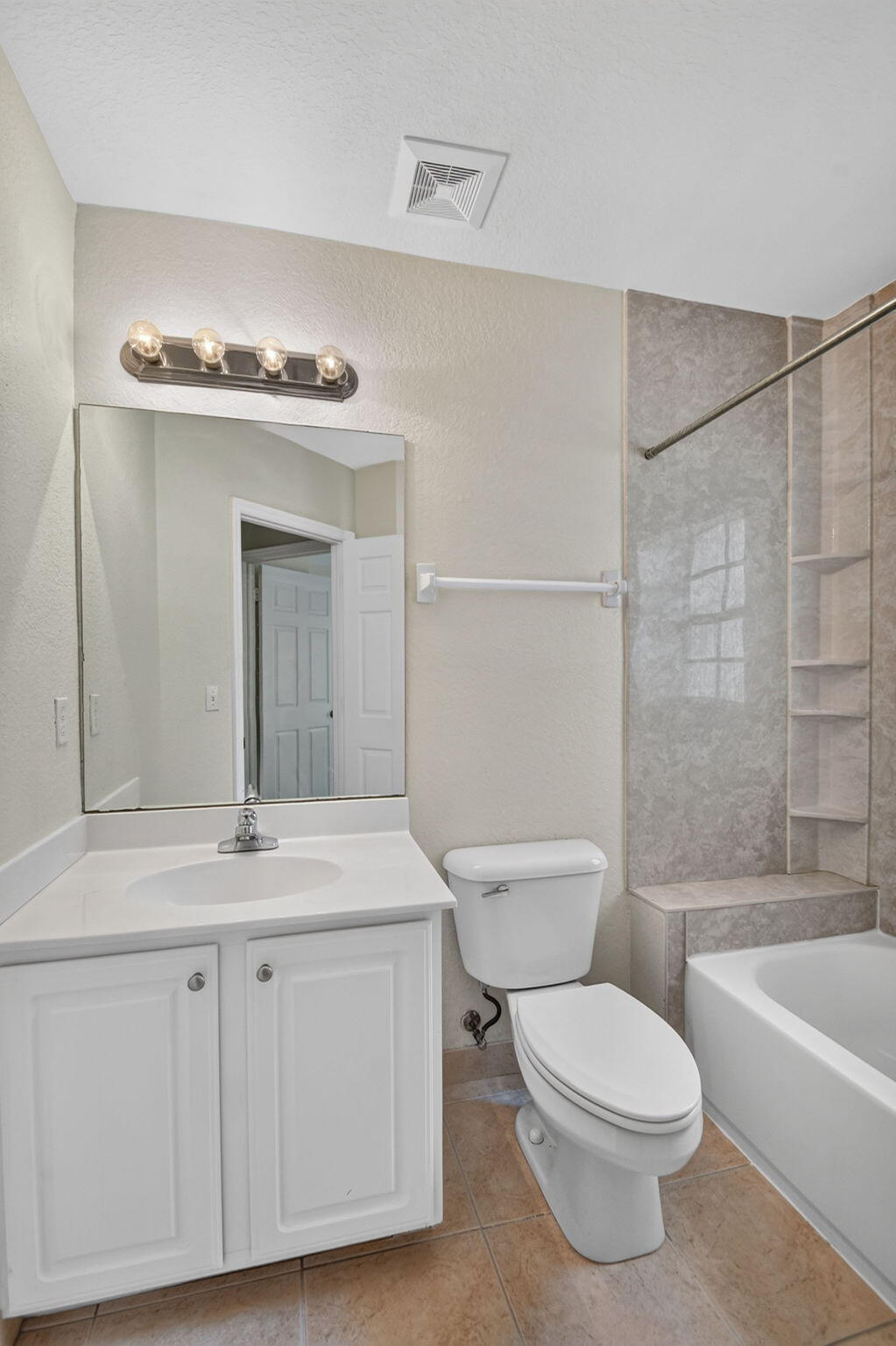 EMERALD LAKE TOWNHOMES - Residential