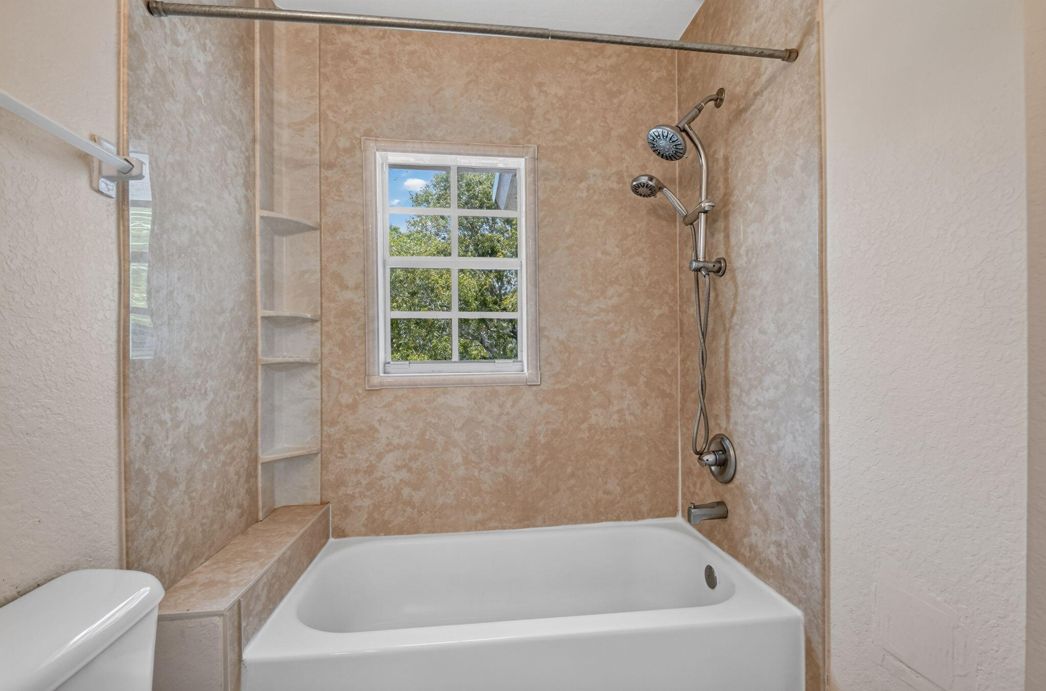 EMERALD LAKE TOWNHOMES - Residential