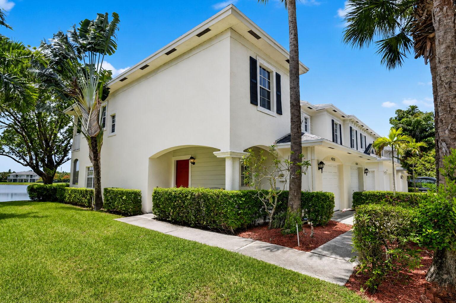 EMERALD LAKE TOWNHOMES - Residential