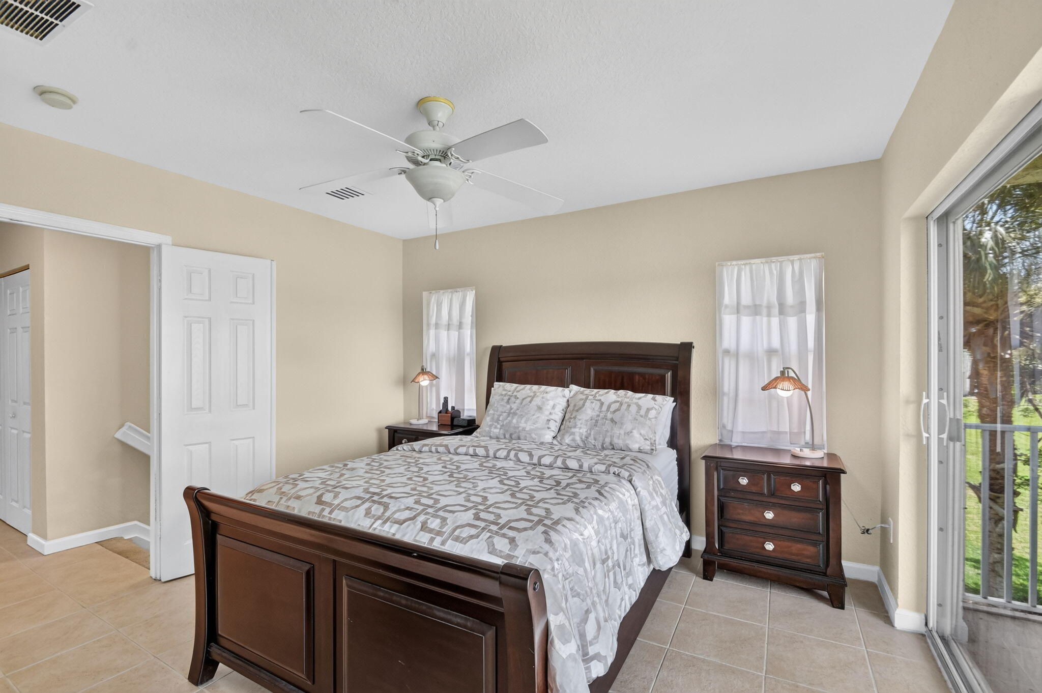 EMERALD LAKE TOWNHOMES - Residential