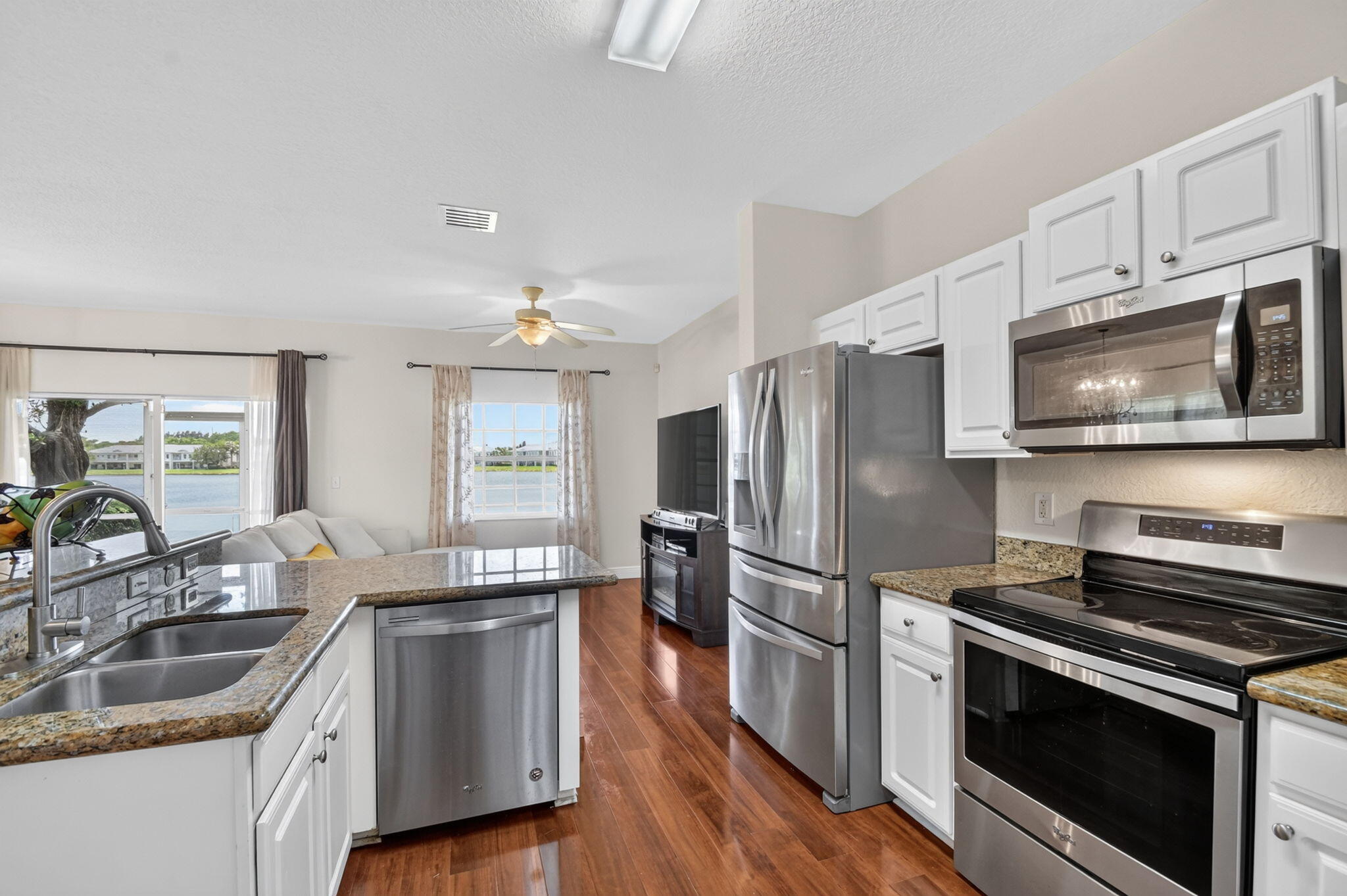 EMERALD LAKE TOWNHOMES - Residential