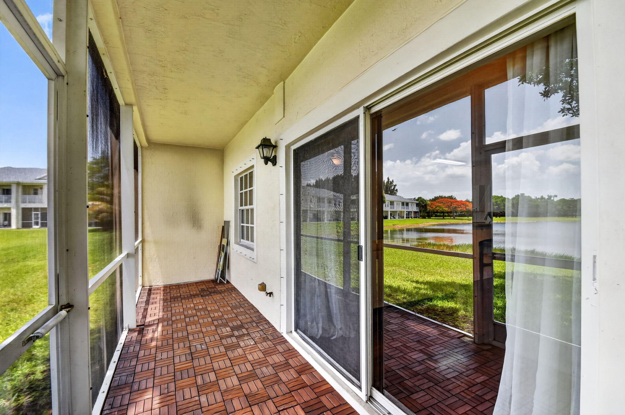 EMERALD LAKE TOWNHOMES - Residential
