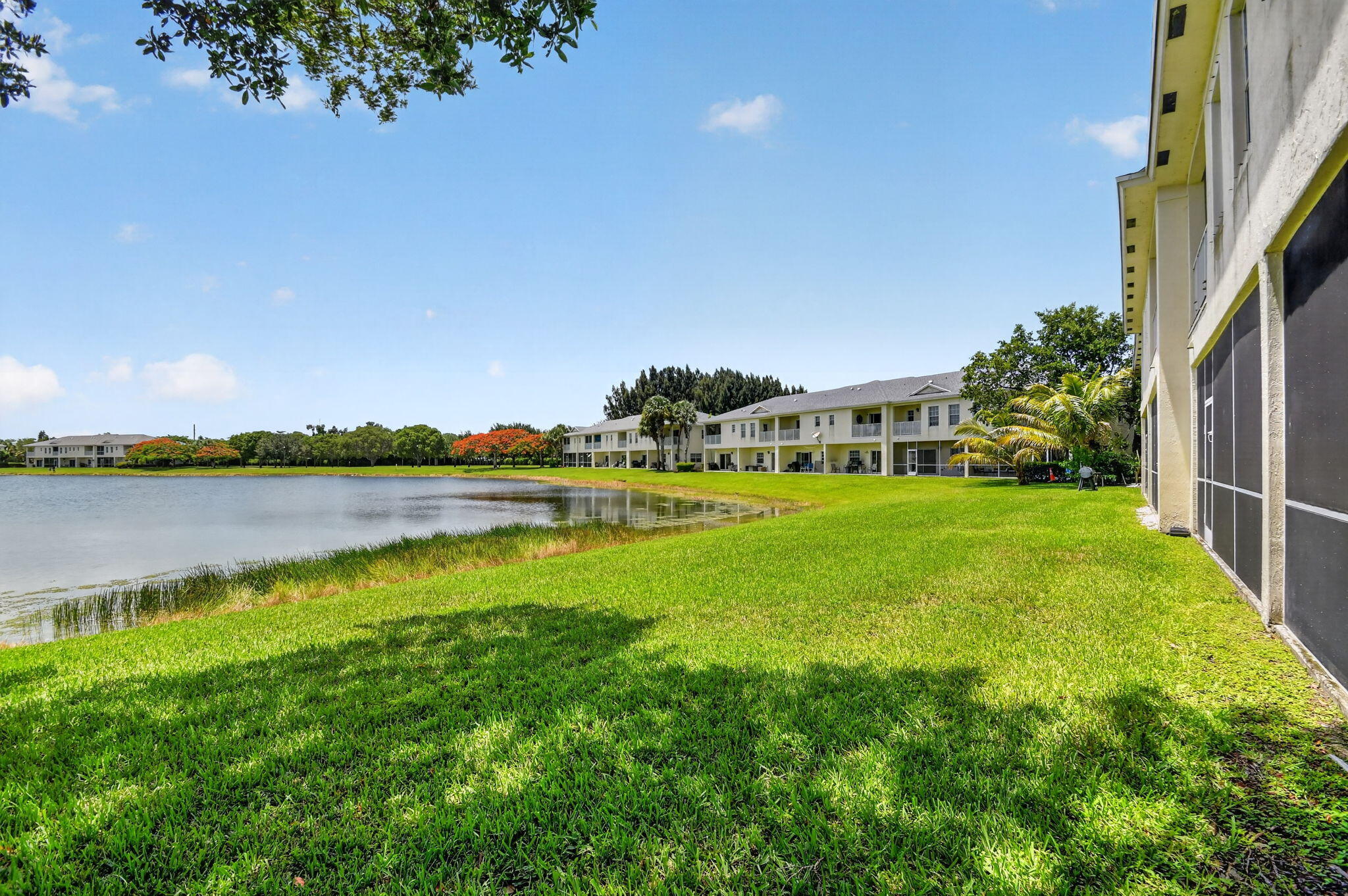 EMERALD LAKE TOWNHOMES - Residential