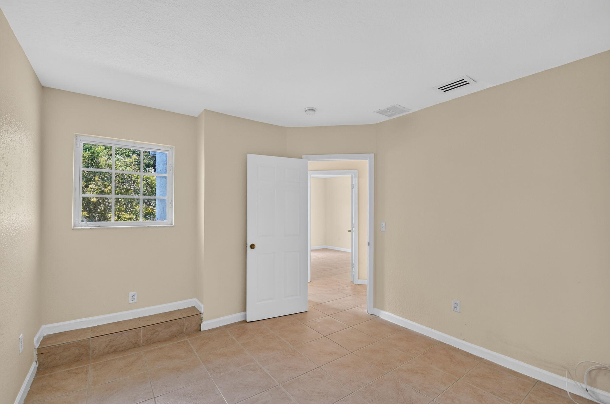 EMERALD LAKE TOWNHOMES - Residential
