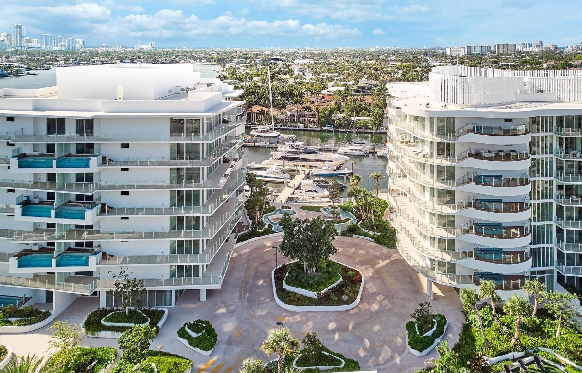 Pier Sixty-Six - Residential