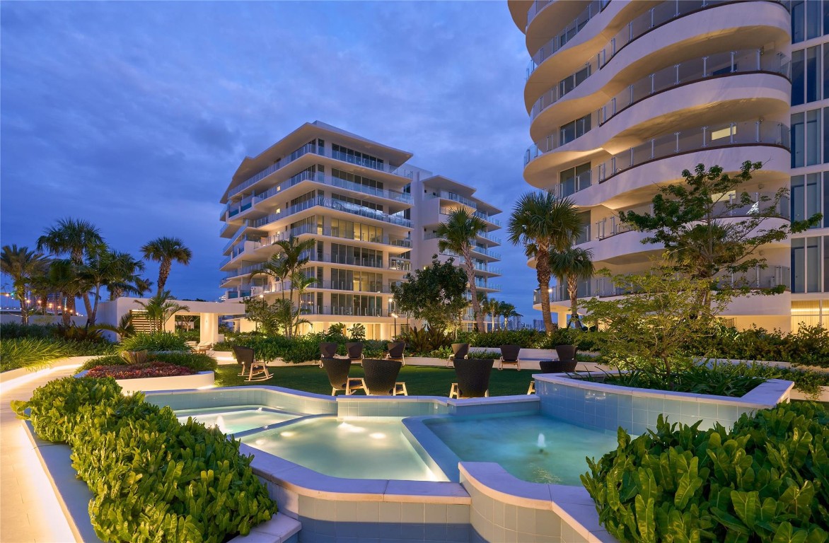 Pier Sixty-Six - Residential