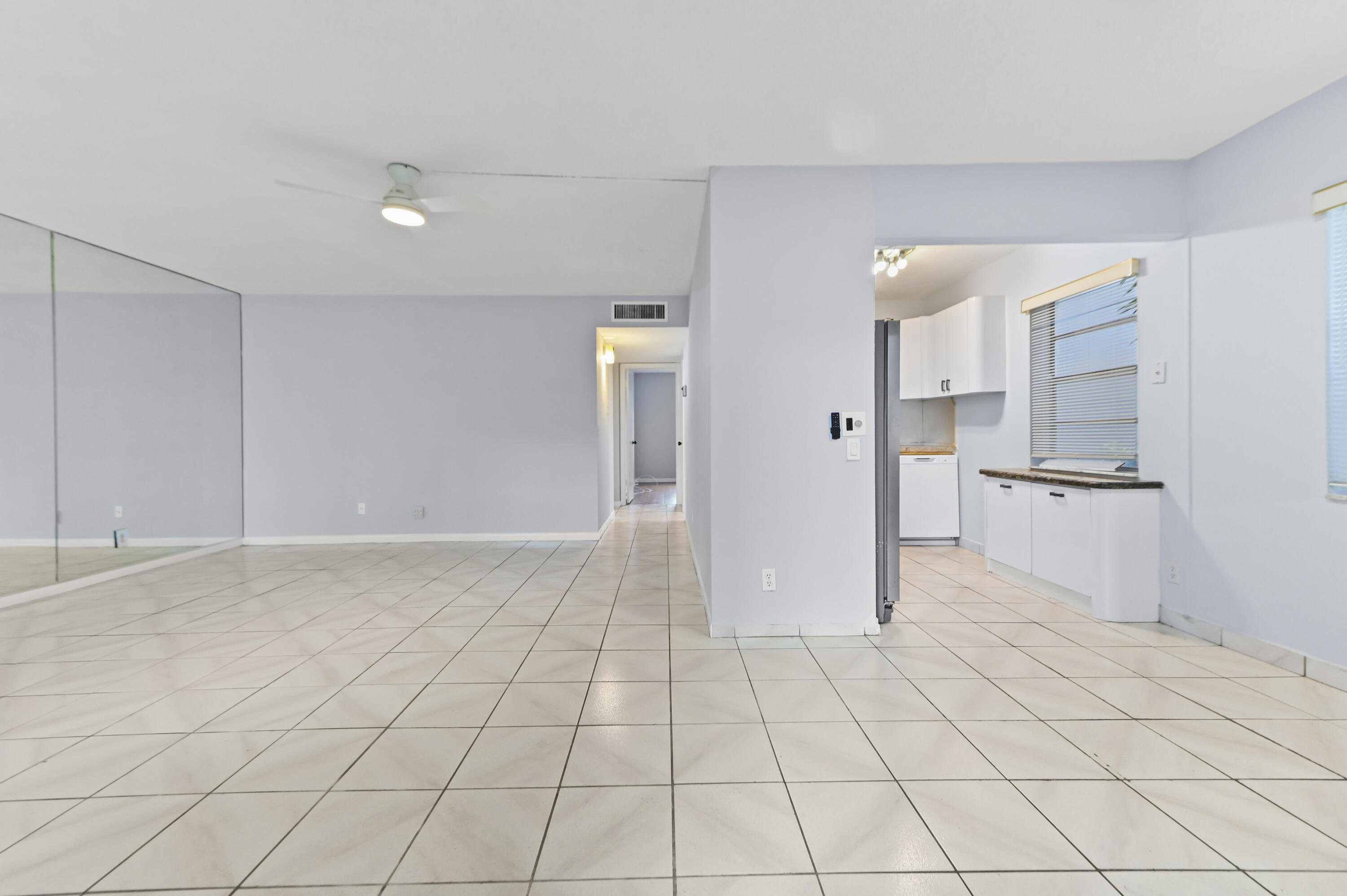 KINGS POINT - Residential