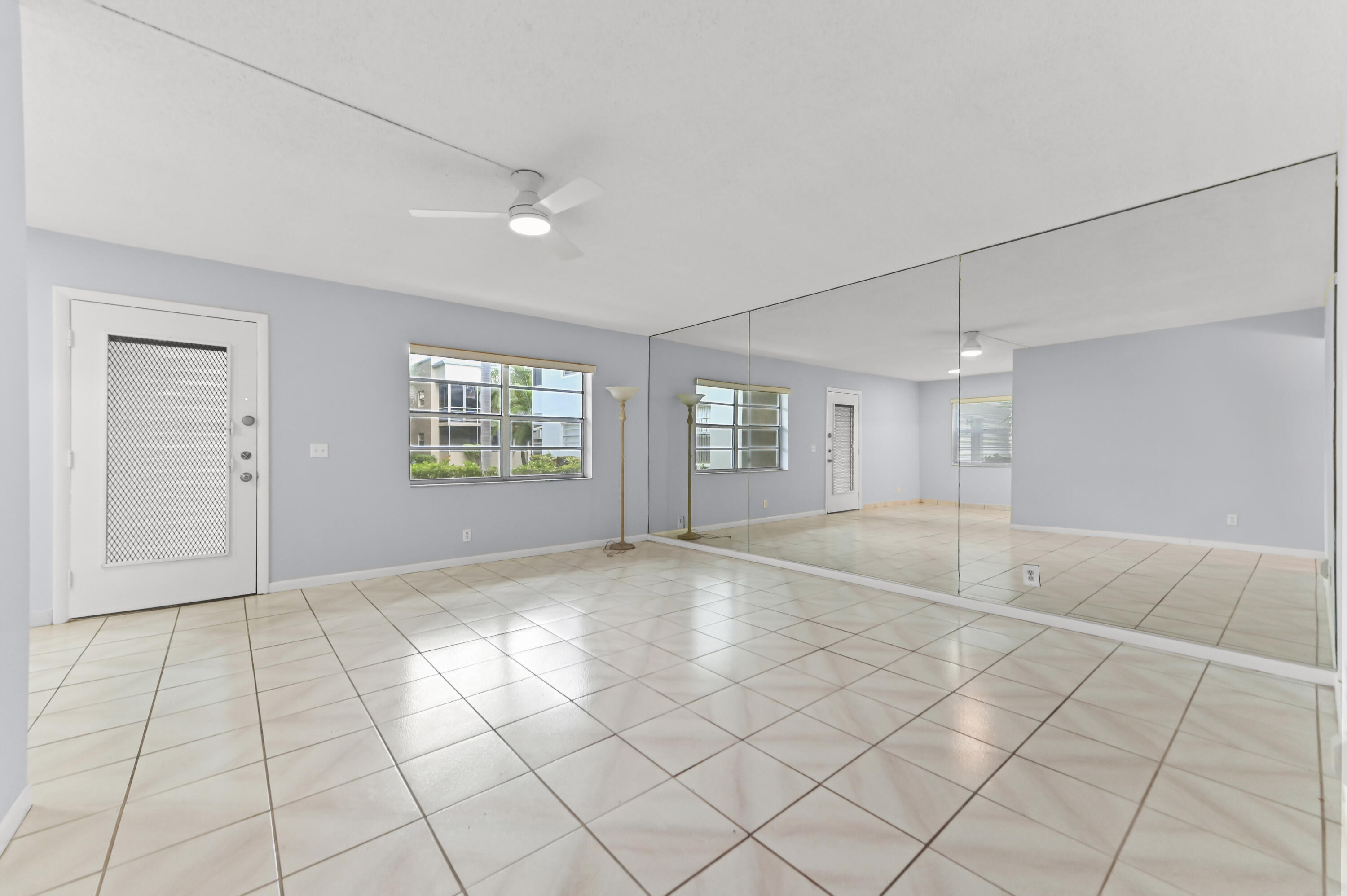 KINGS POINT - Residential