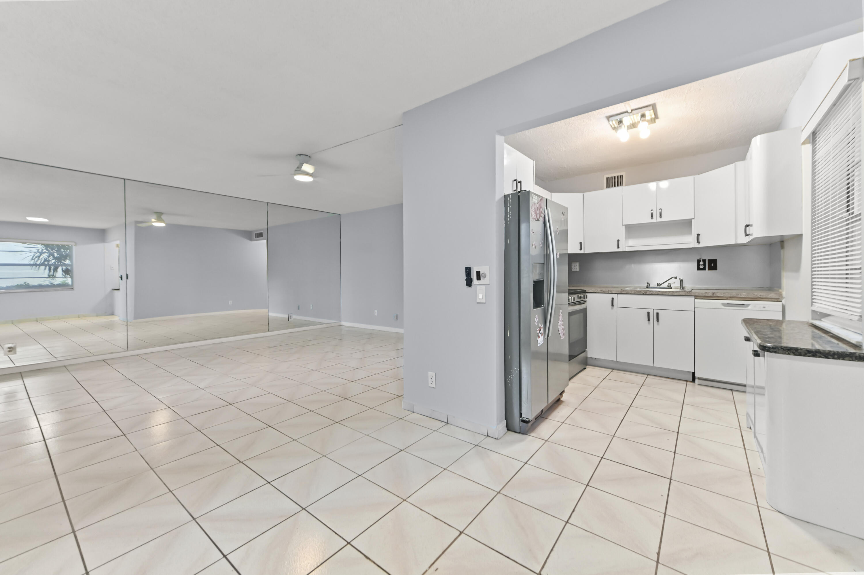 KINGS POINT - Residential