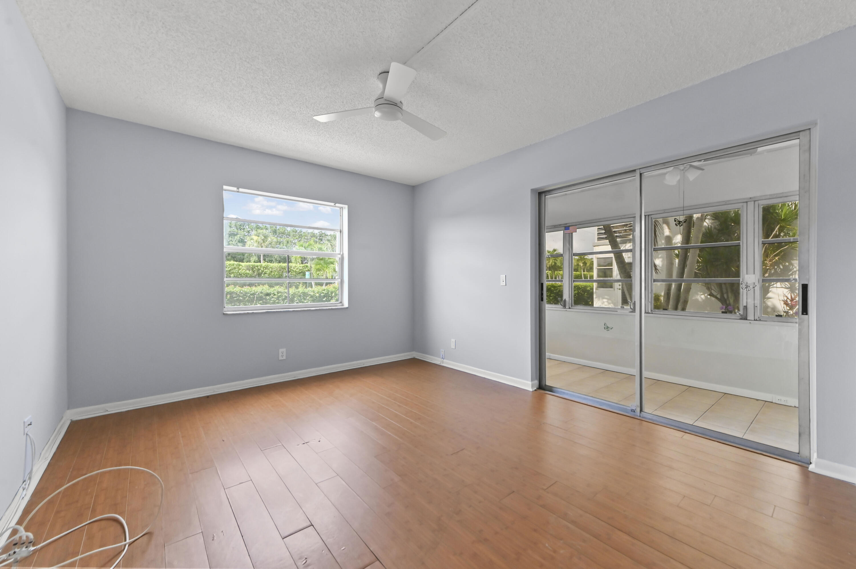 KINGS POINT - Residential